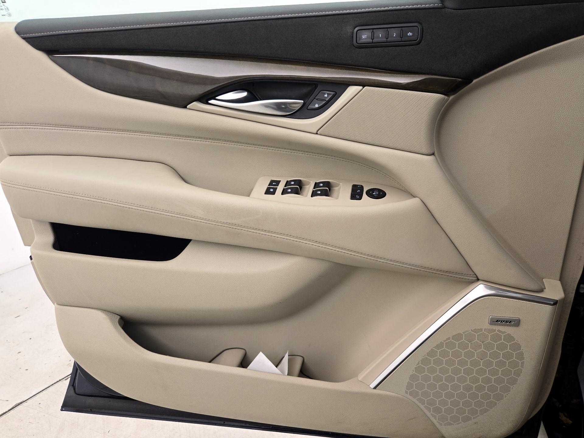 Thumbnail: 2020 Cadillac Escalade - 12