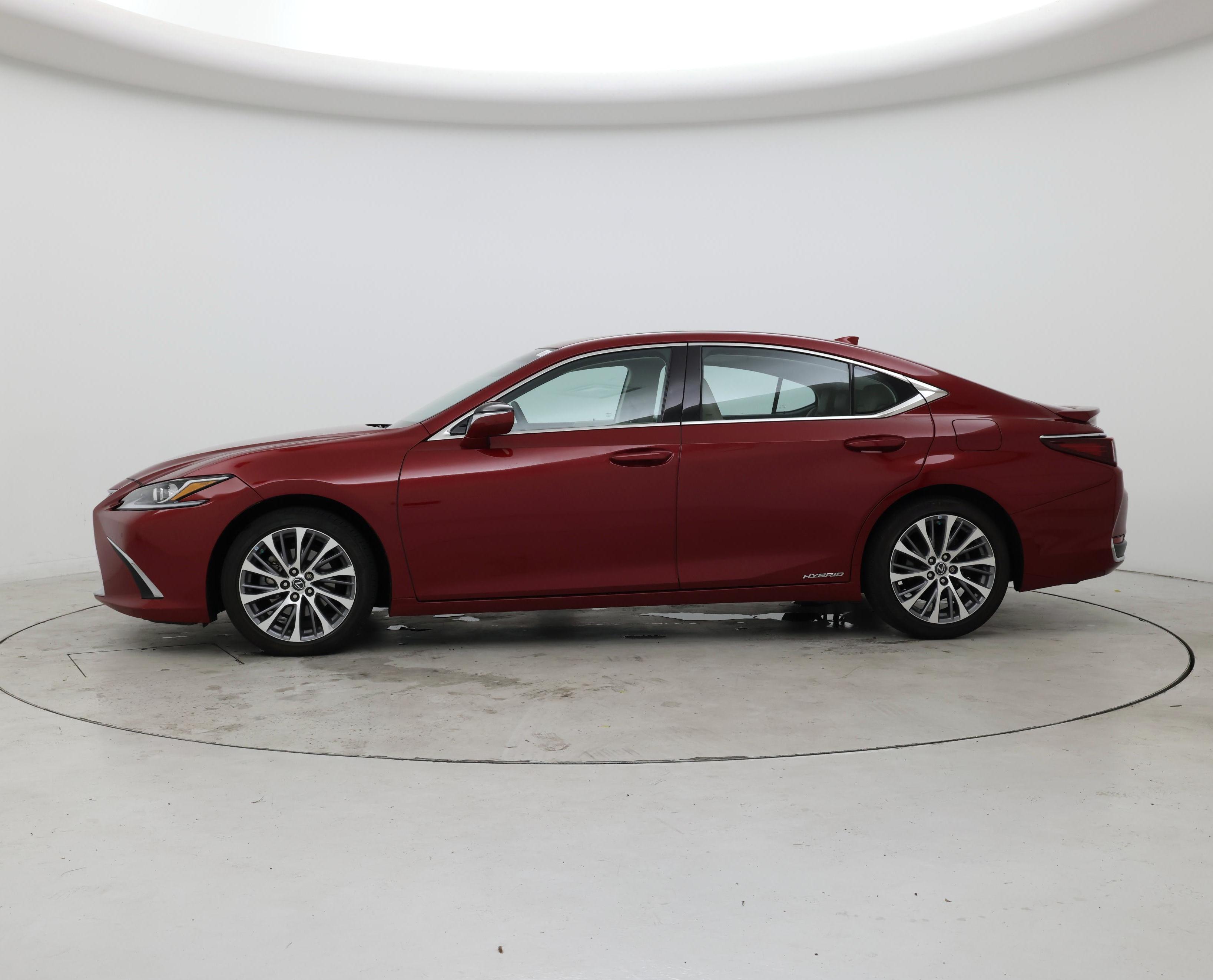 Thumbnail: 2021 Lexus ES - 3