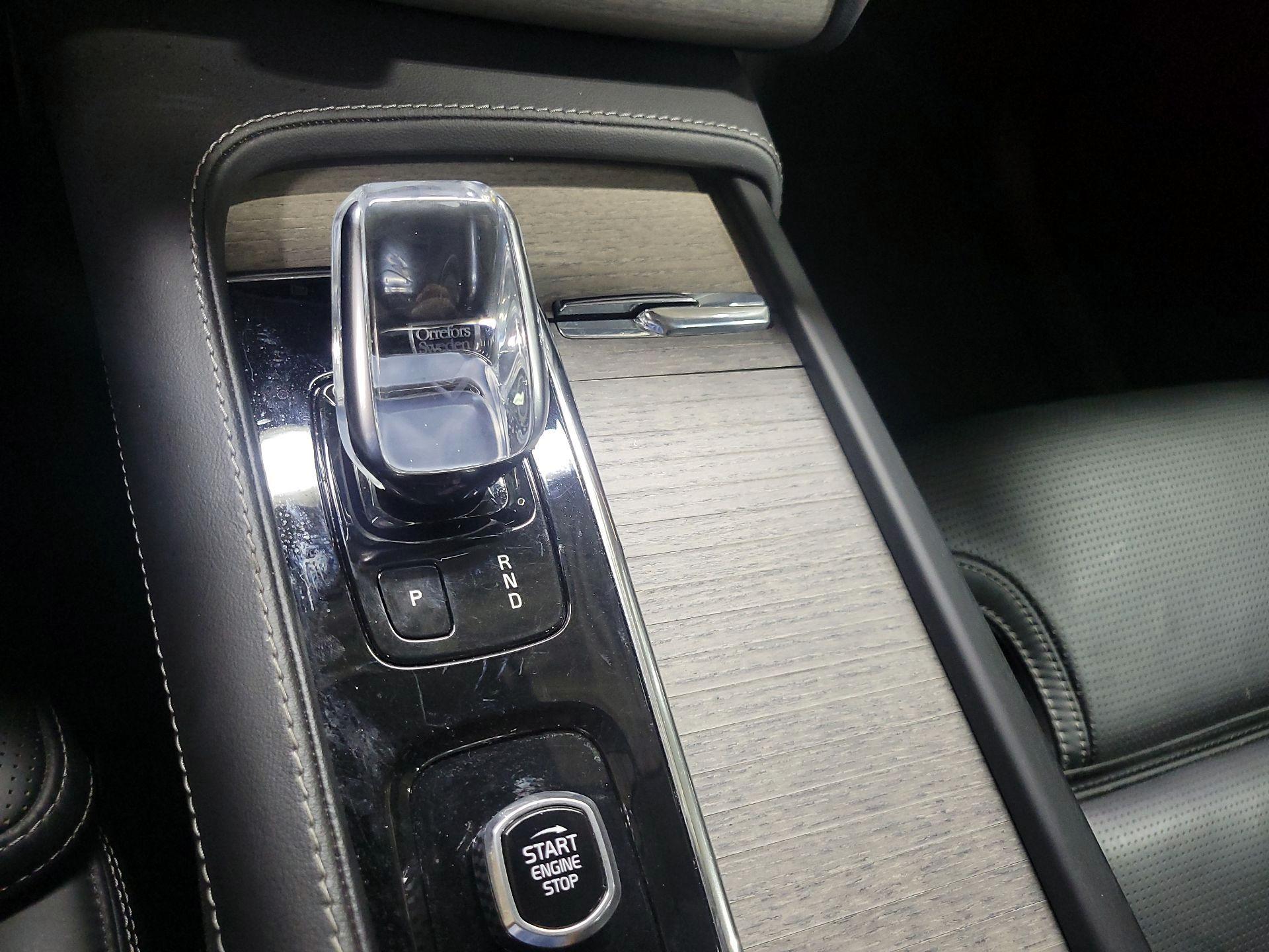Thumbnail: 2022 Volvo XC90 - 18