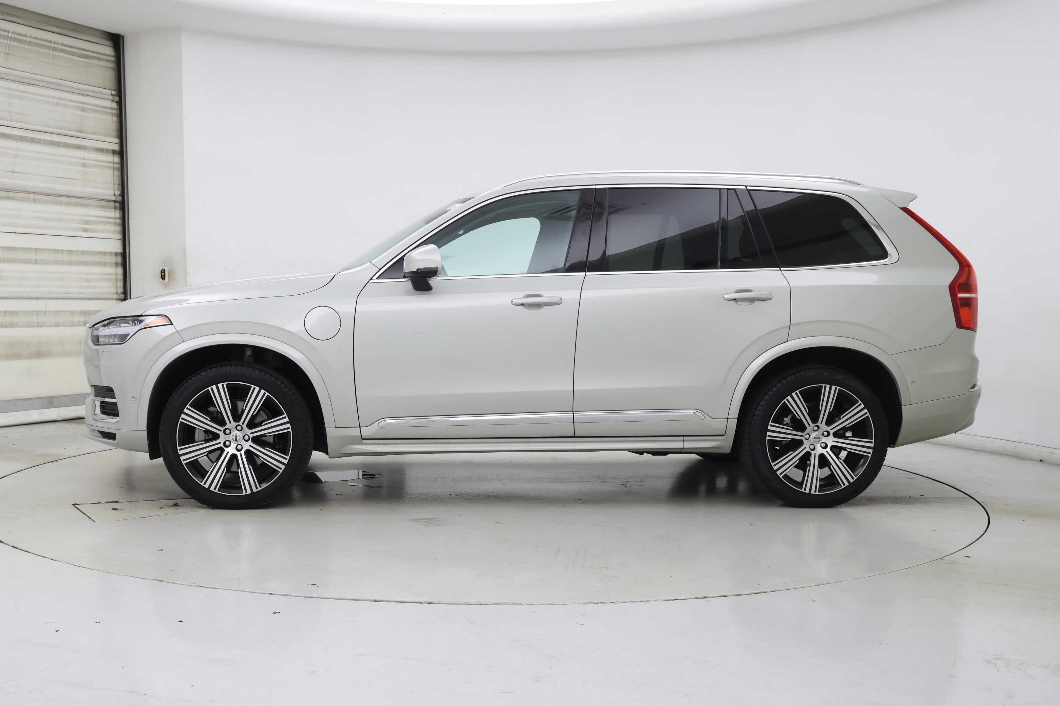 Thumbnail: 2022 Volvo XC90 - 3
