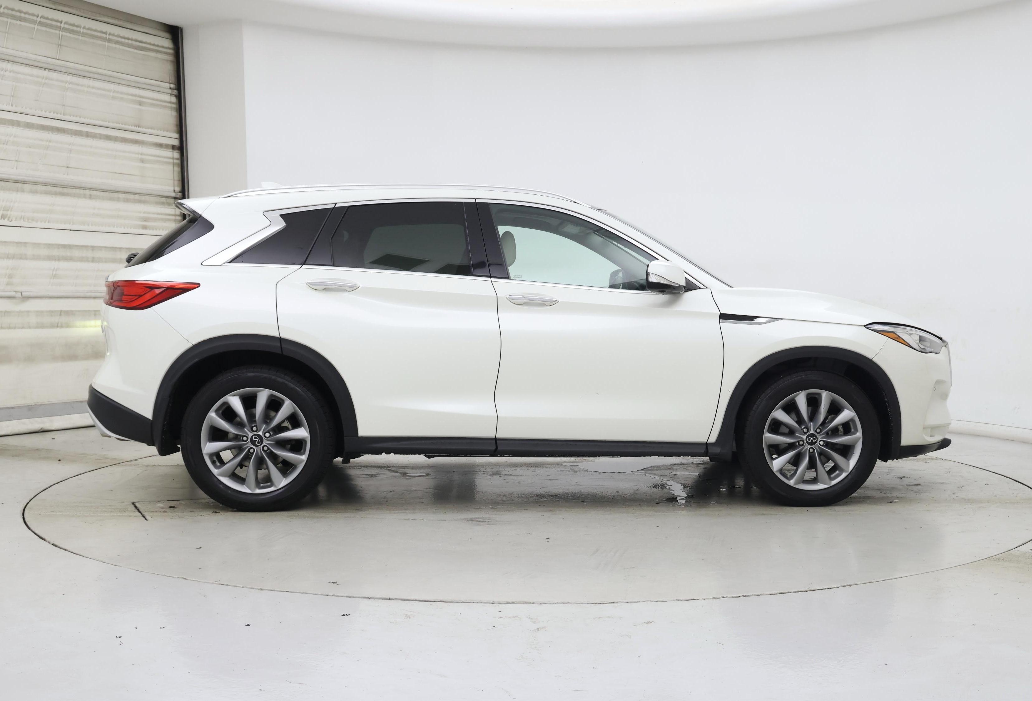 Thumbnail: 2021 INFINITI QX50 - 7