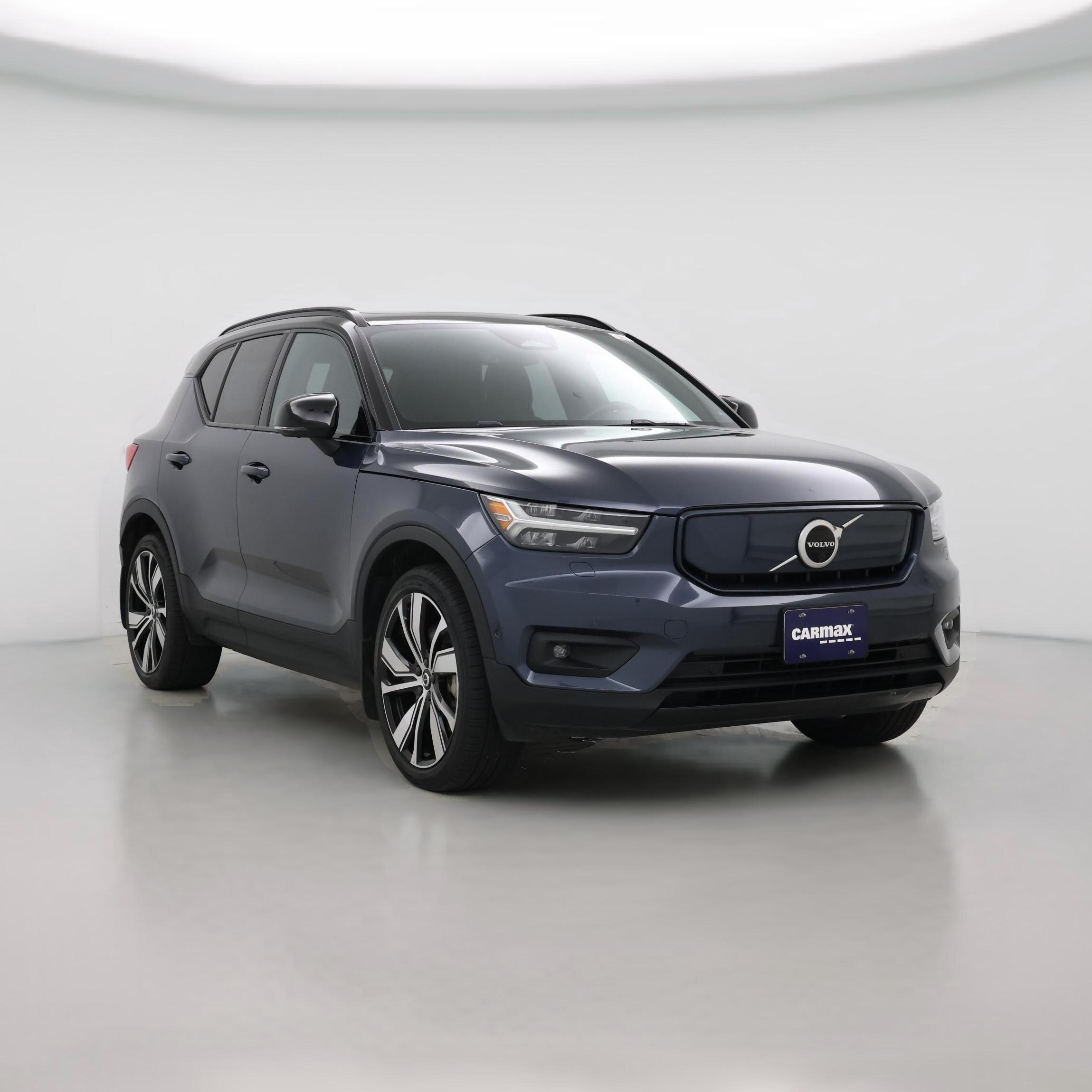 Thumbnail: 2022 Volvo XC40 - 1