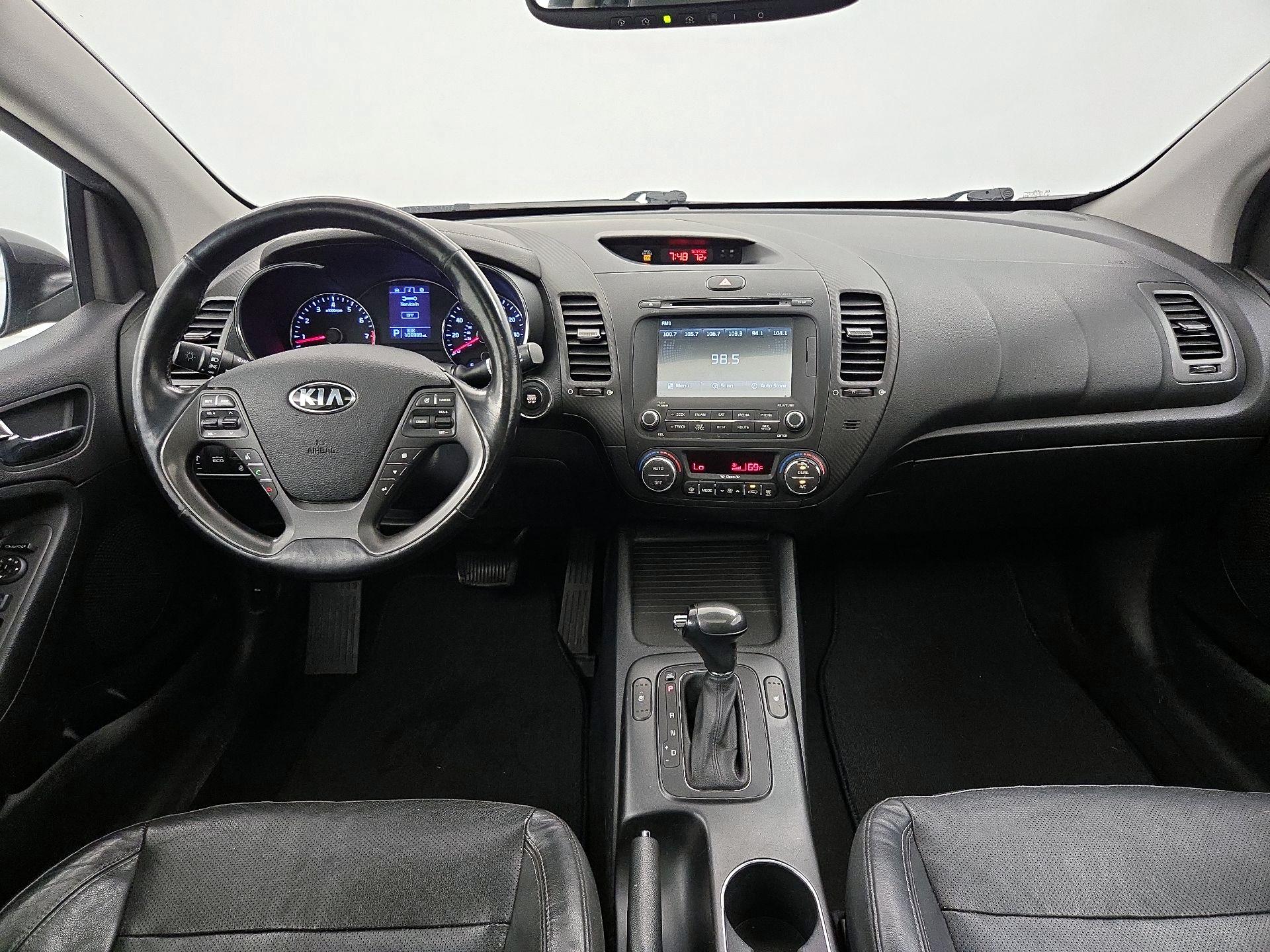 Thumbnail: 2016 Kia Forte - 9