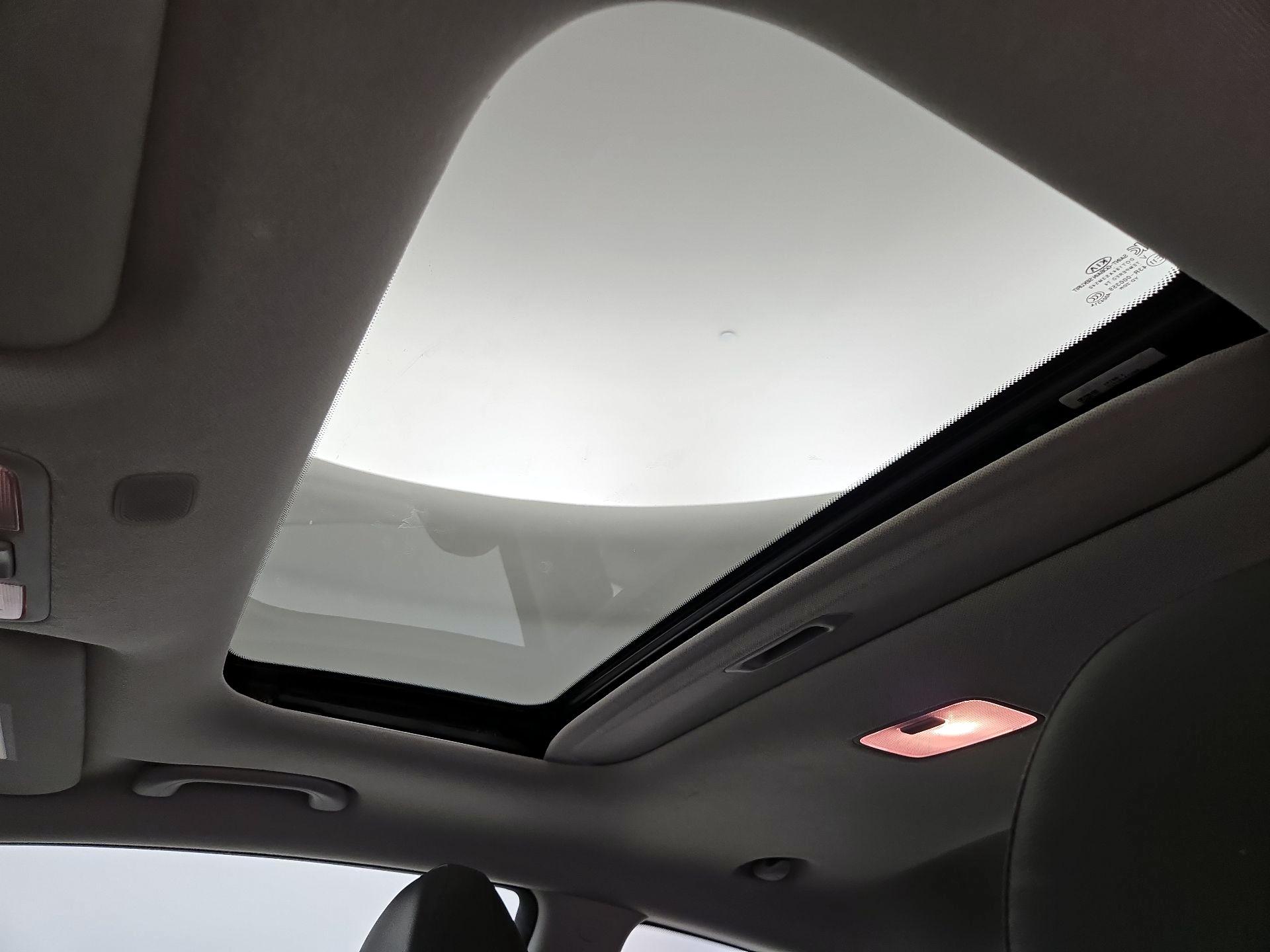 Thumbnail: 2016 Kia Forte - 20