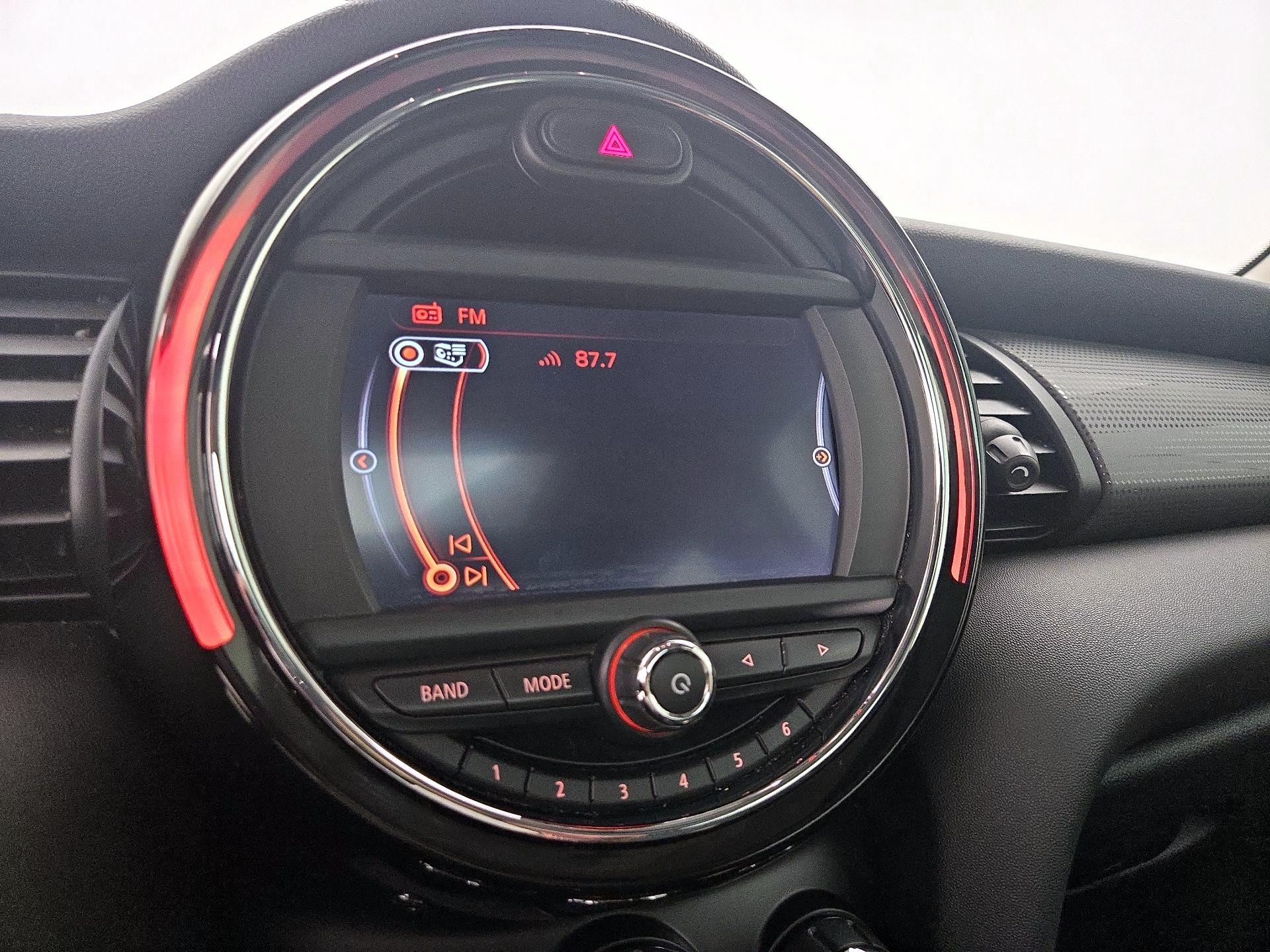 Thumbnail: 2017 MINI Cooper Hardtop - 14