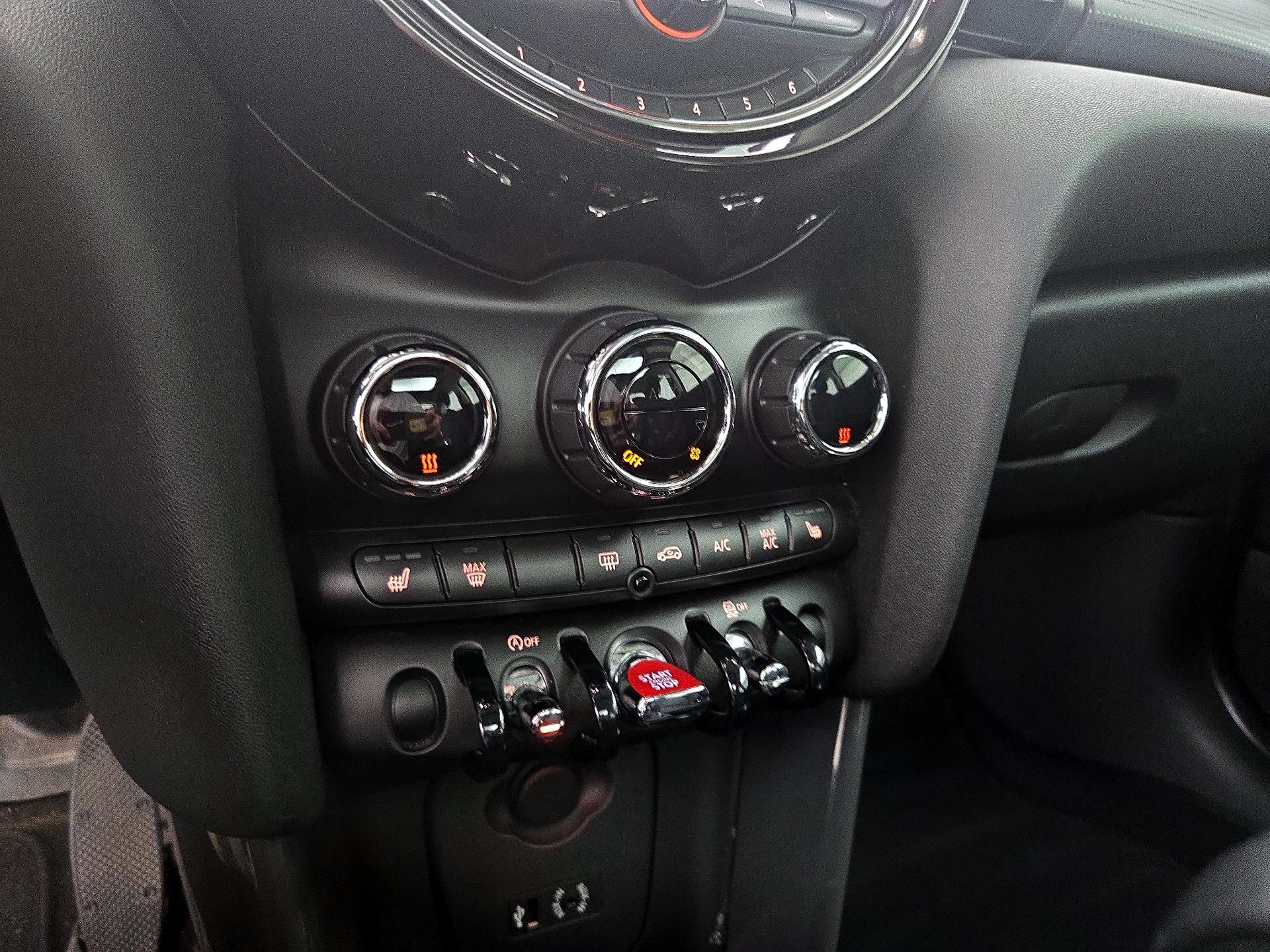 Thumbnail: 2017 MINI Cooper Hardtop - 15