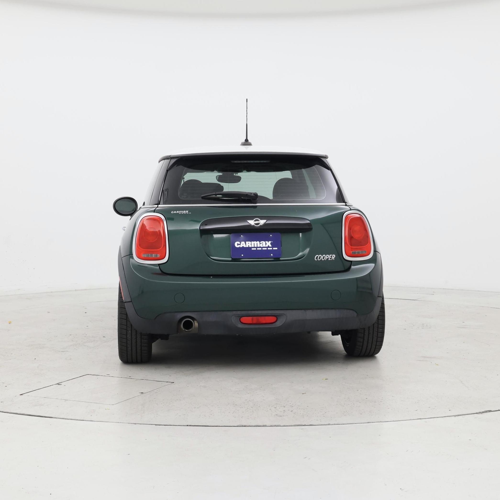 Thumbnail: 2017 MINI Cooper Hardtop - 6