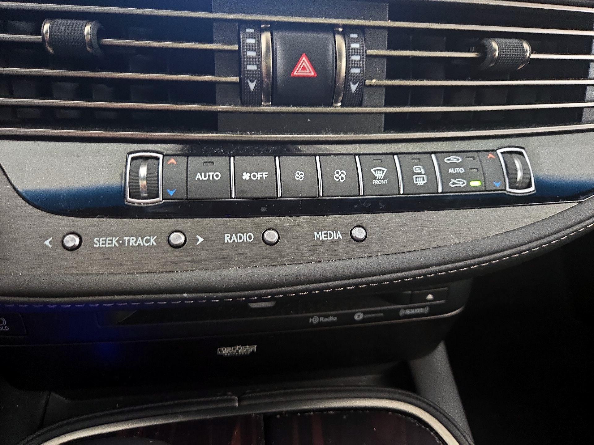Thumbnail: 2019 Lexus LS - 17