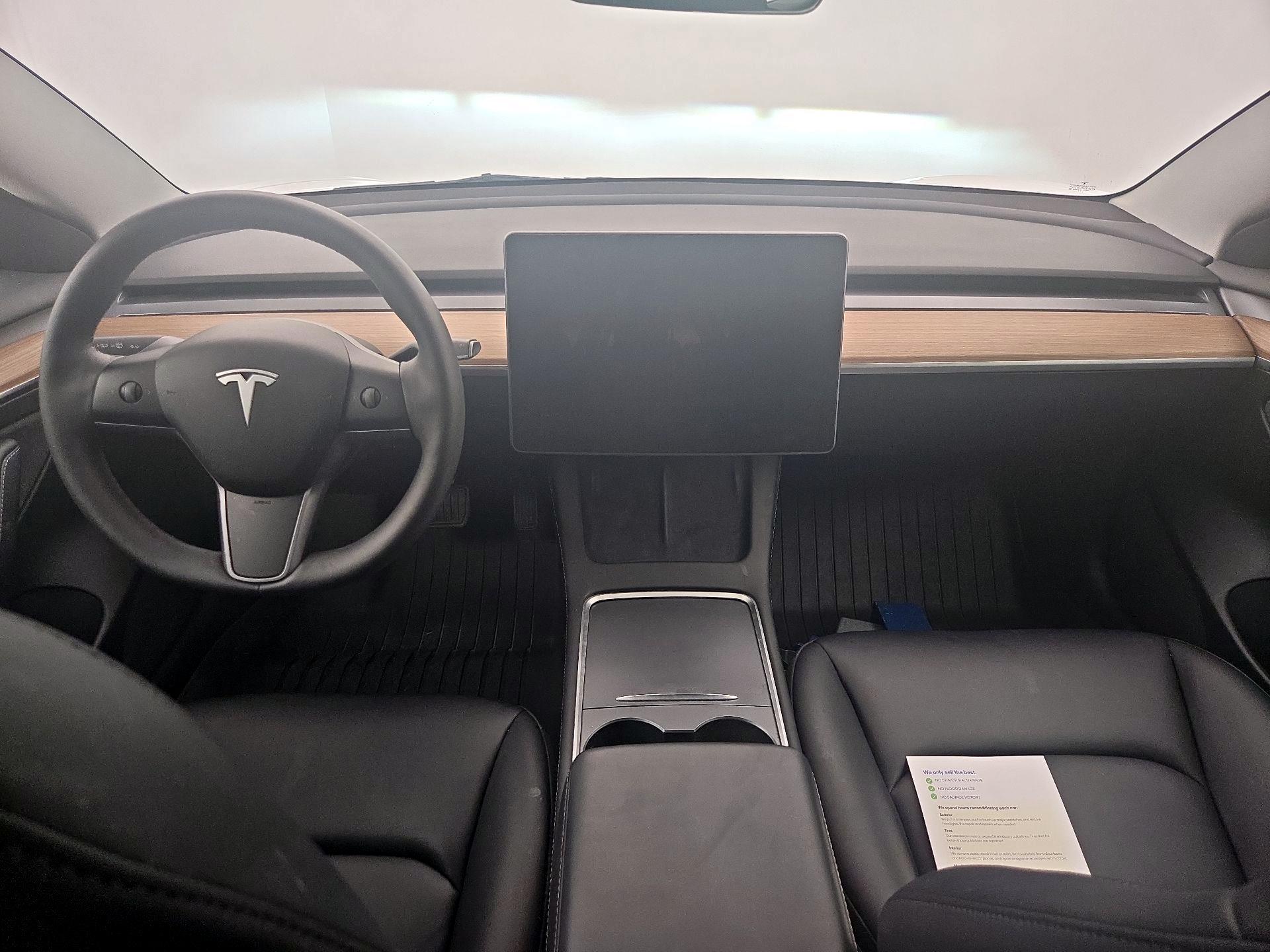 Thumbnail: 2023 Tesla Model 3 - 9