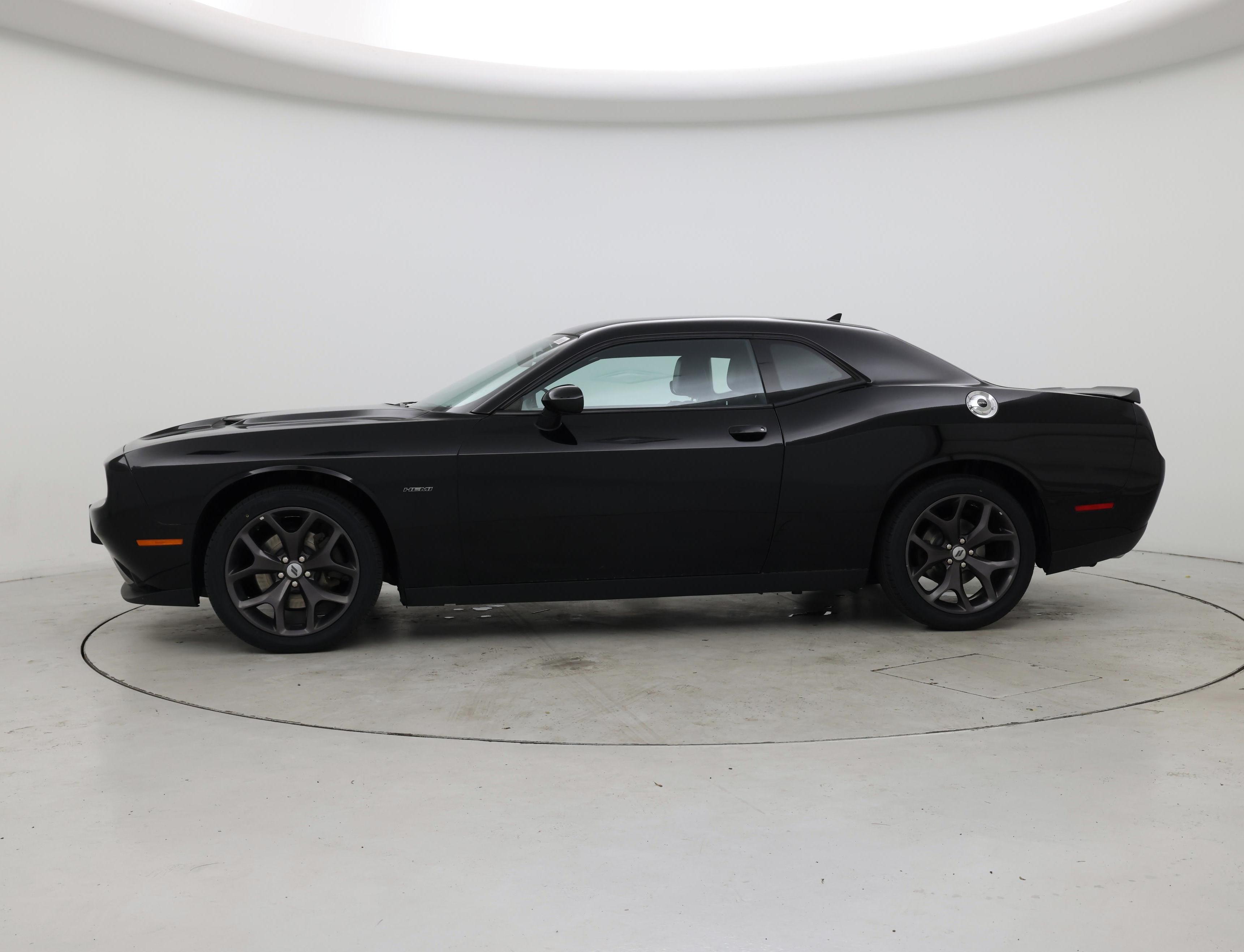 Thumbnail: 2018 Dodge Challenger - 3