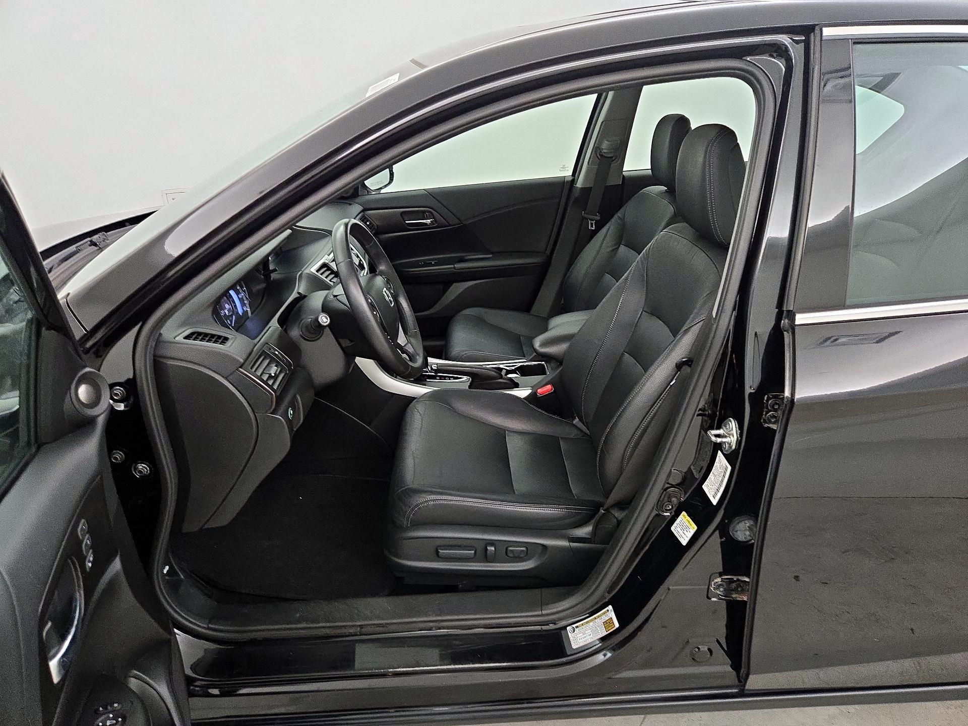 Thumbnail: 2015 Honda Accord - 11