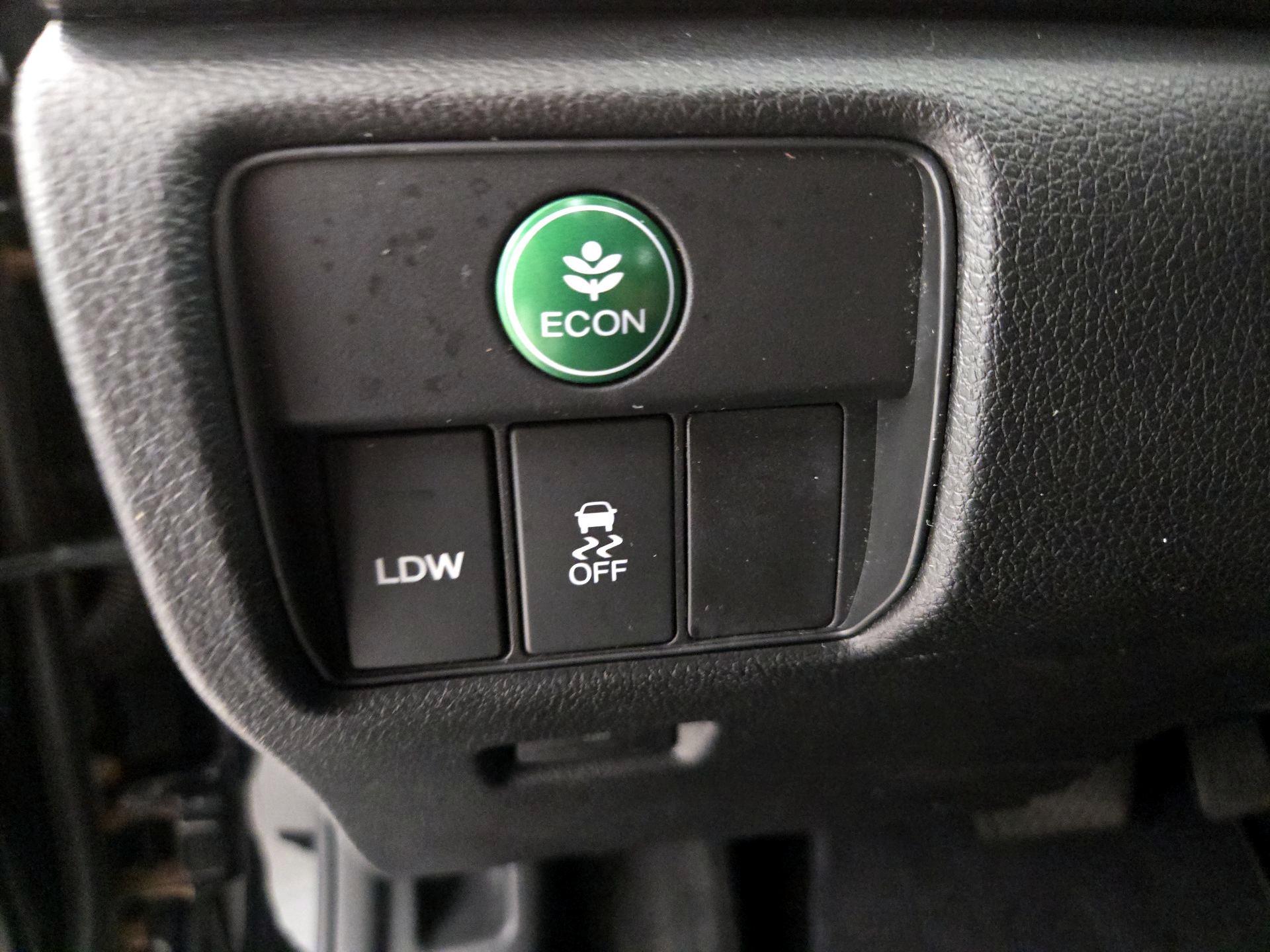 Thumbnail: 2015 Honda Accord - 13