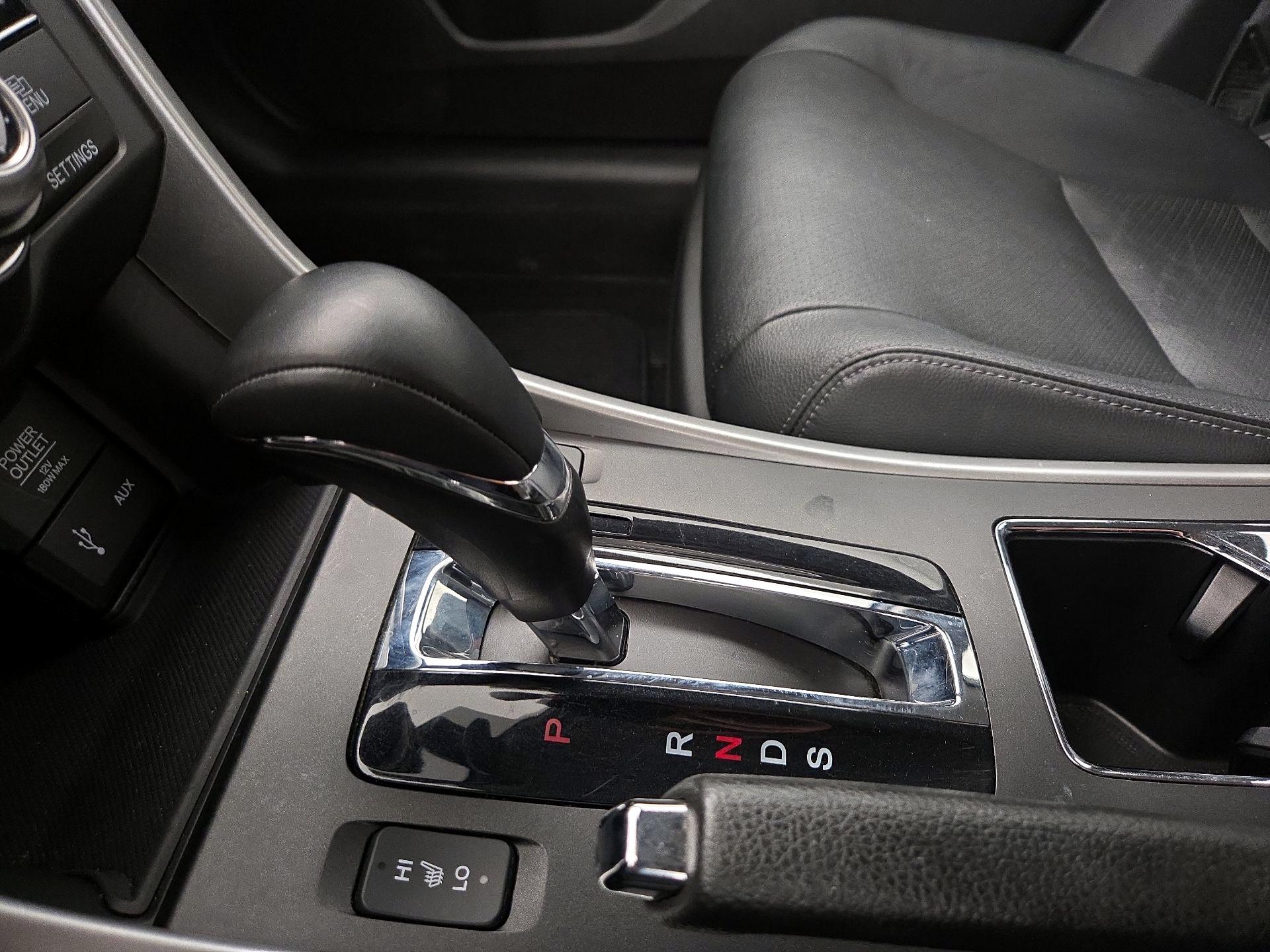 Thumbnail: 2015 Honda Accord - 18