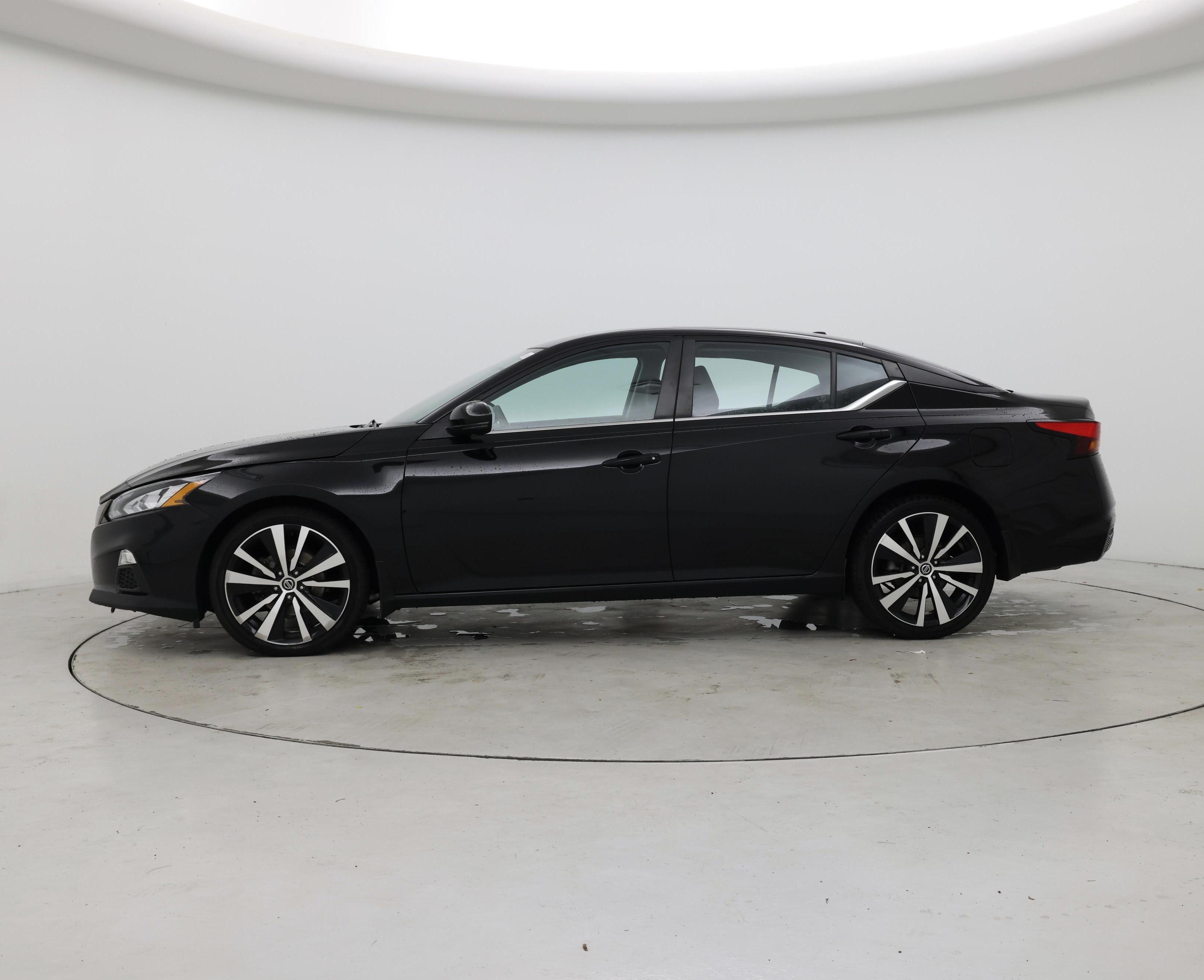 Thumbnail: 2019 Nissan Altima - 3
