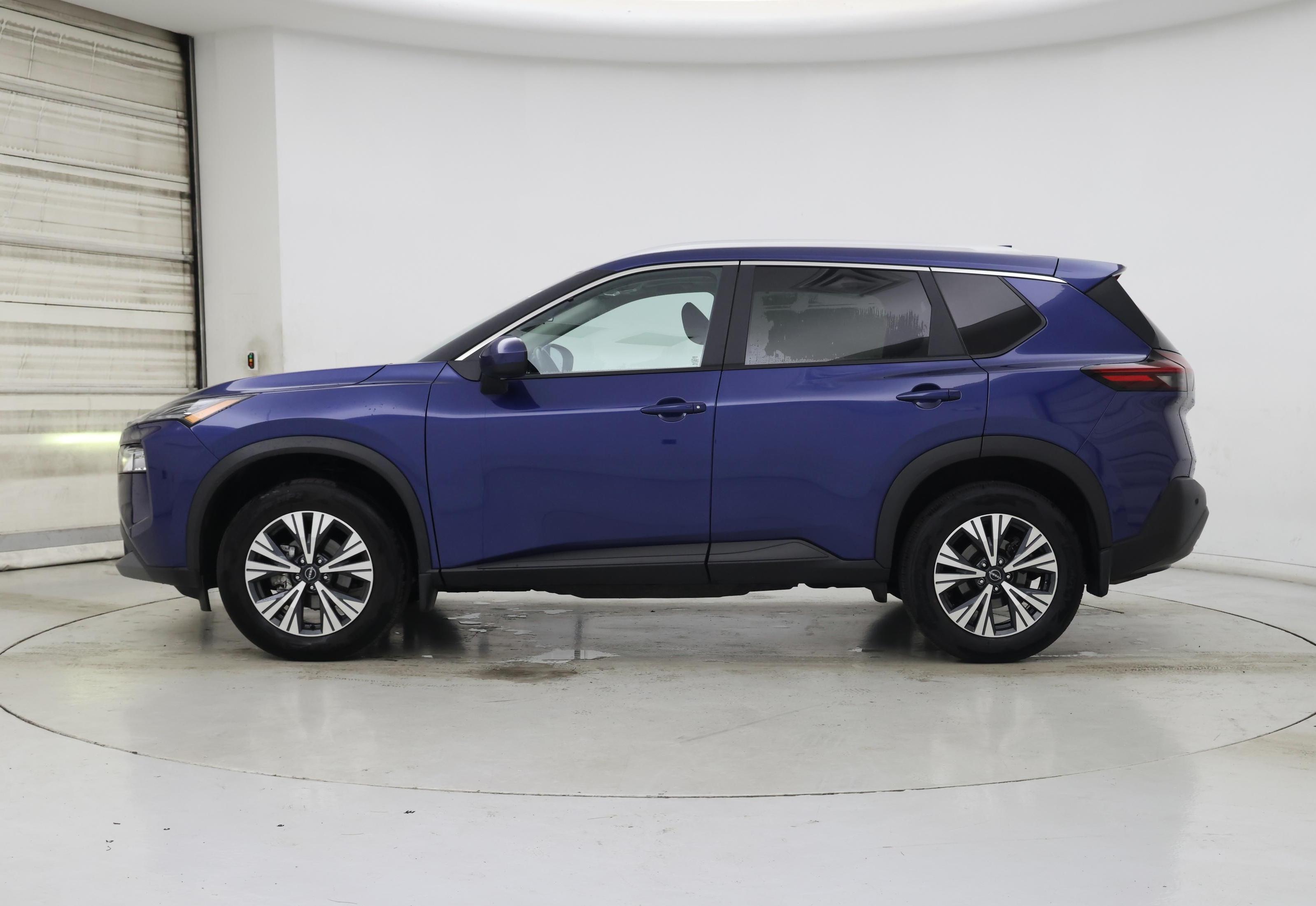 Thumbnail: 2023 Nissan Rogue - 3