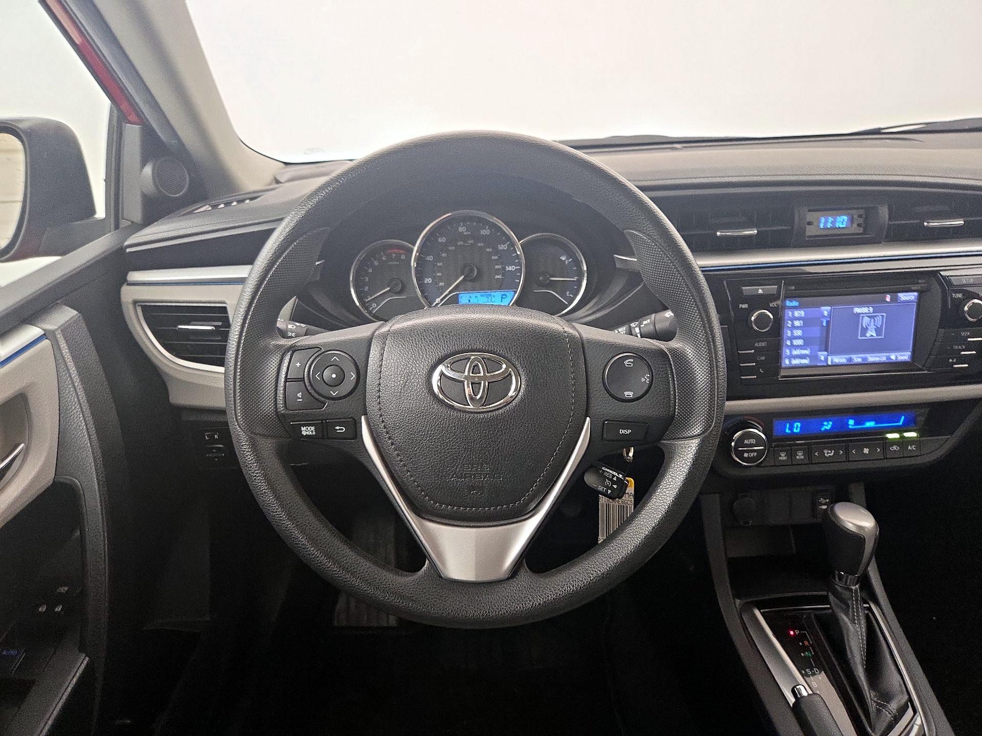 Thumbnail: 2016 Toyota Corolla - 10