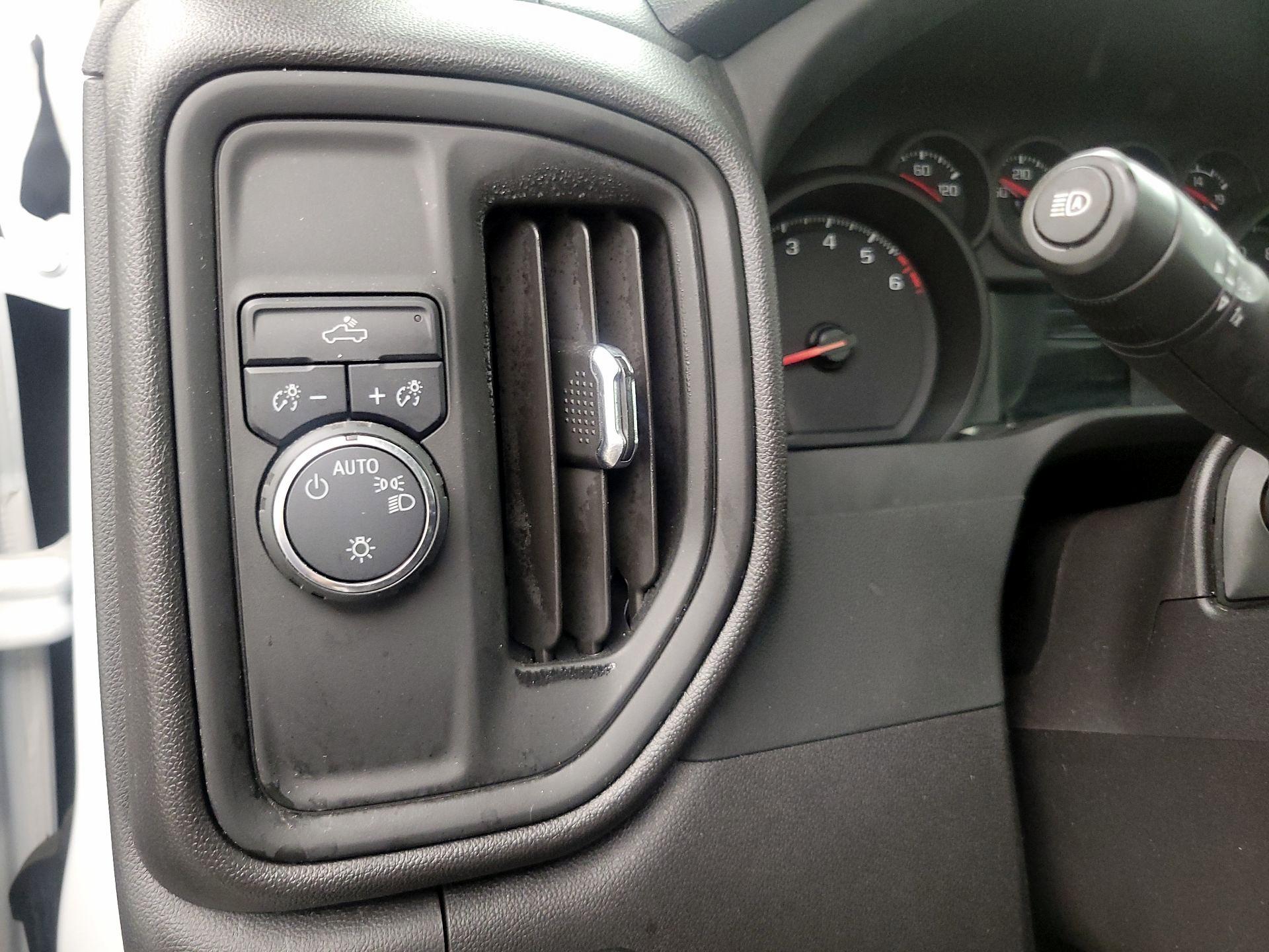 Thumbnail: 2024 Chevrolet Silverado 1500 - 13