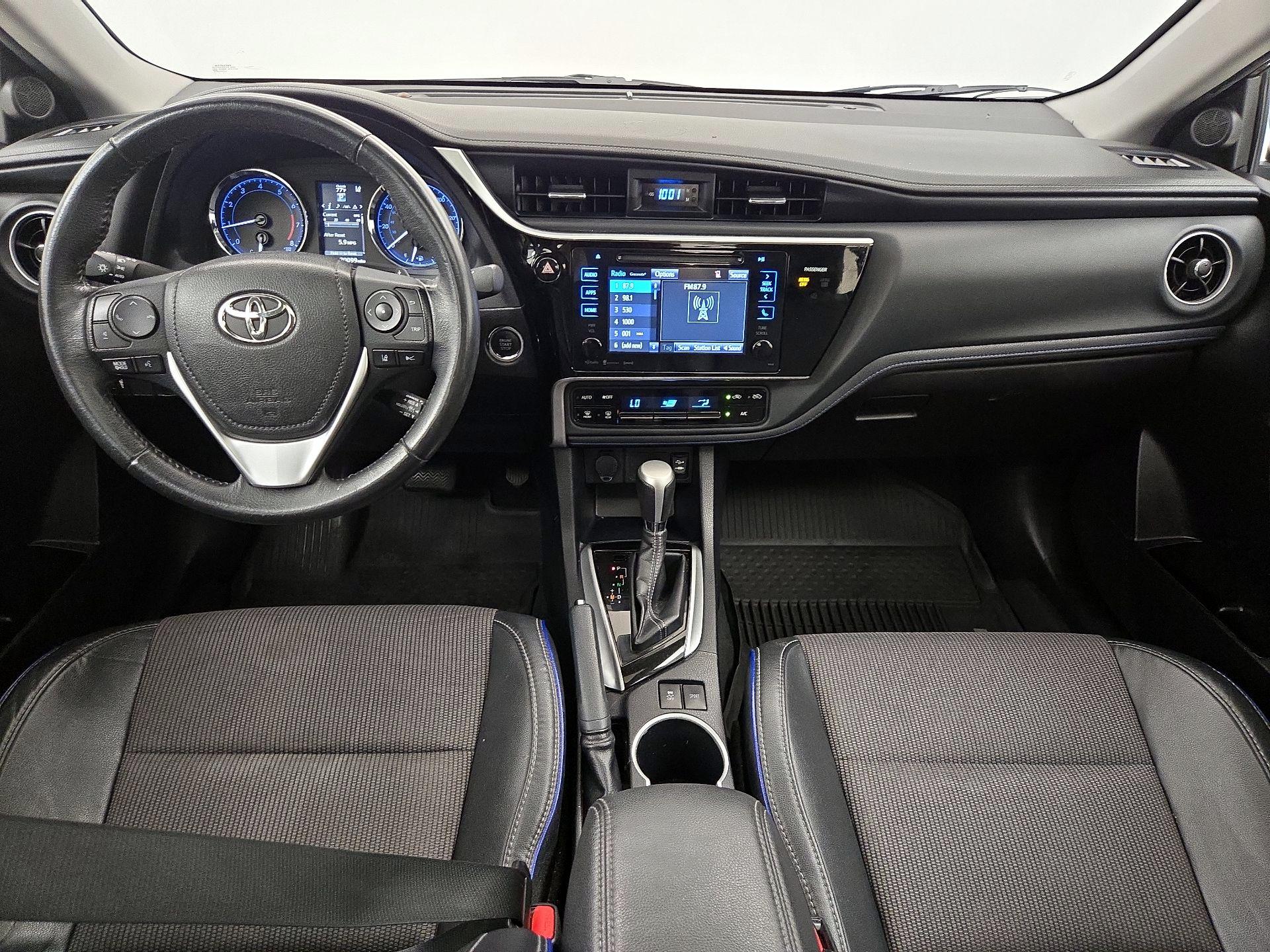 Thumbnail: 2017 Toyota Corolla - 9