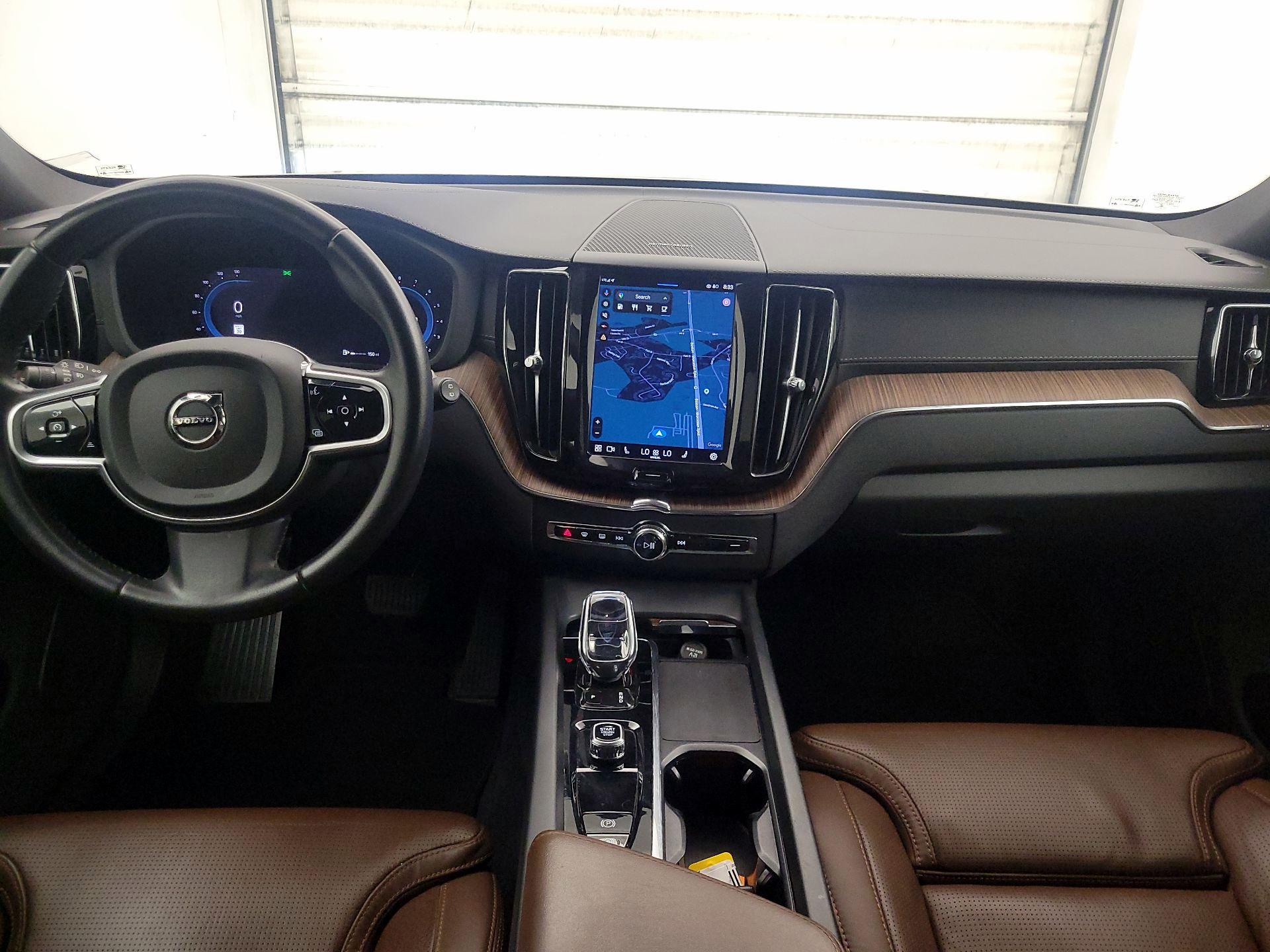 Thumbnail: 2022 Volvo XC60 - 9