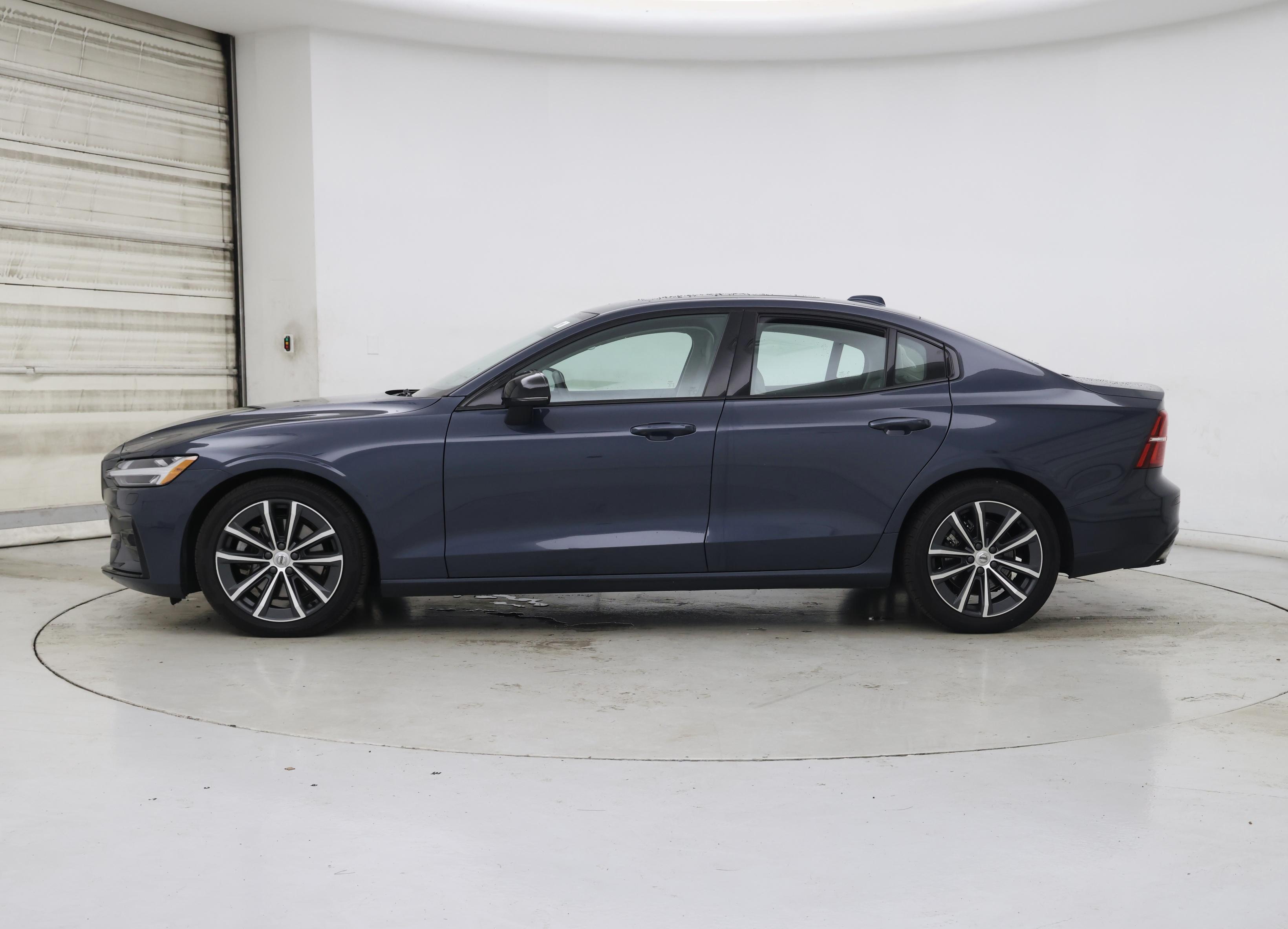 Thumbnail: 2022 Volvo S60 - 3