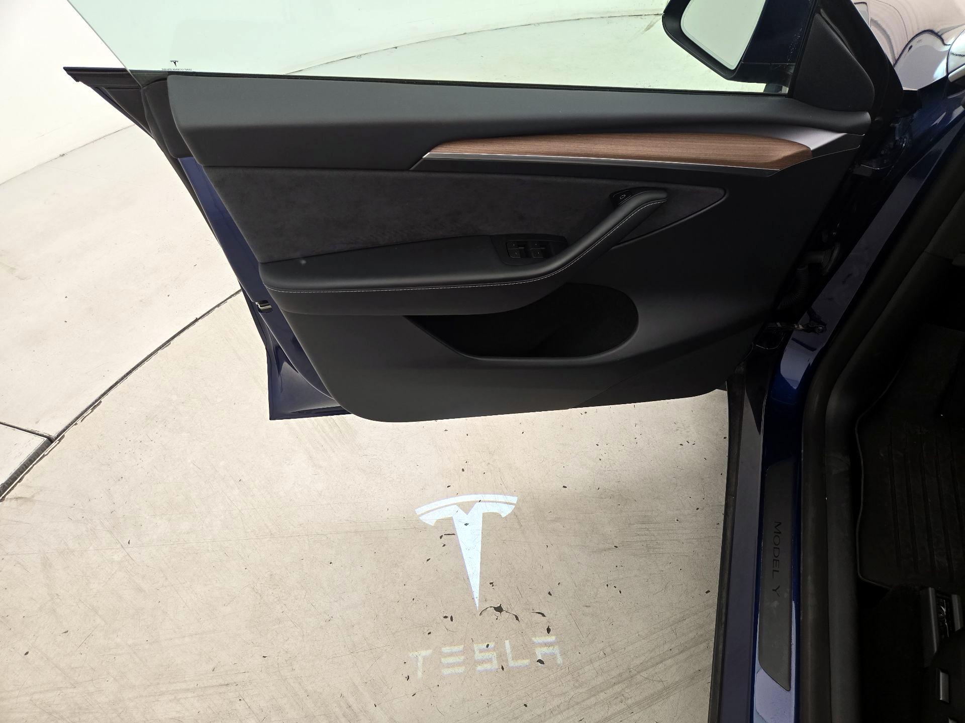 Thumbnail: 2023 Tesla Model Y - 12