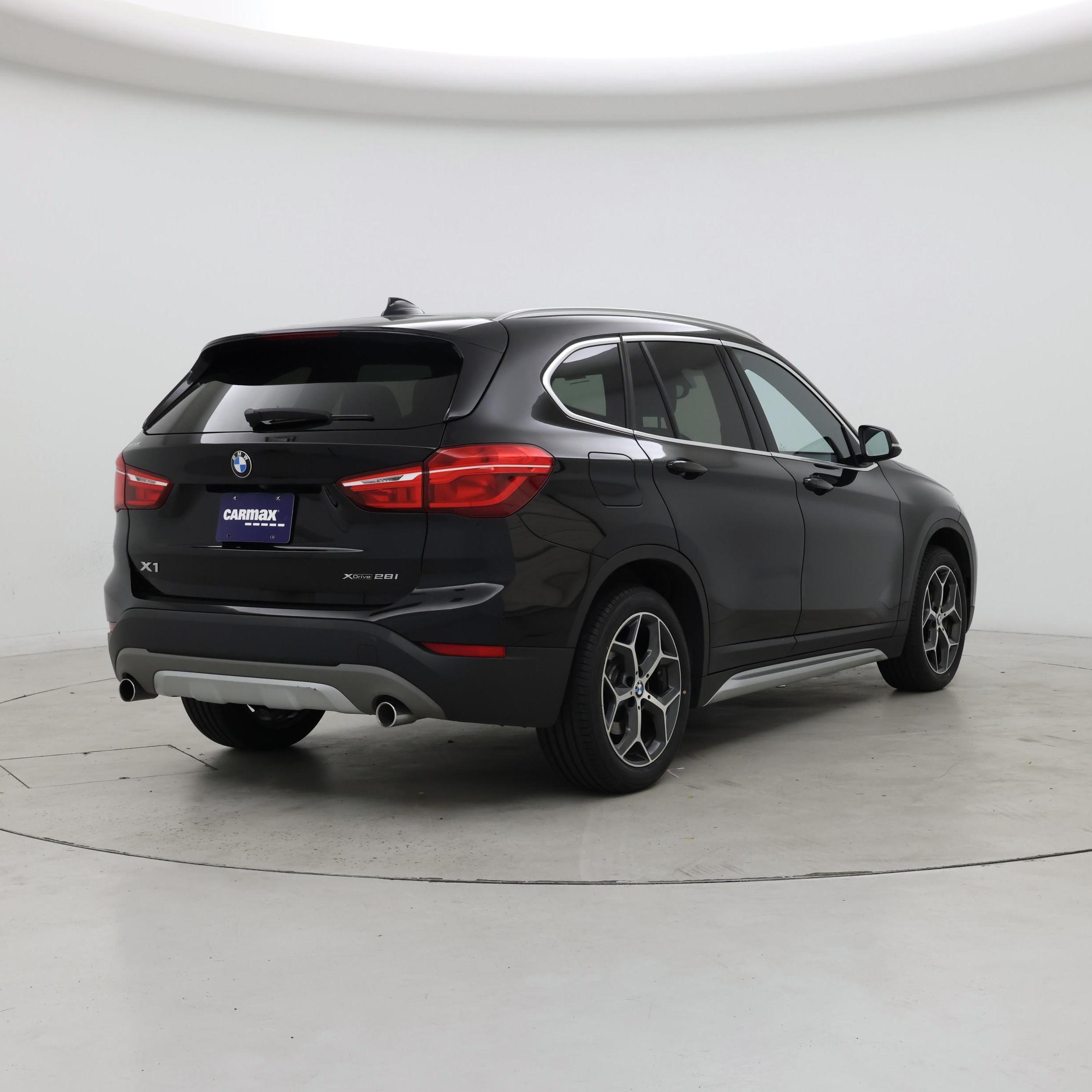 Thumbnail: 2018 BMW X1 - 8