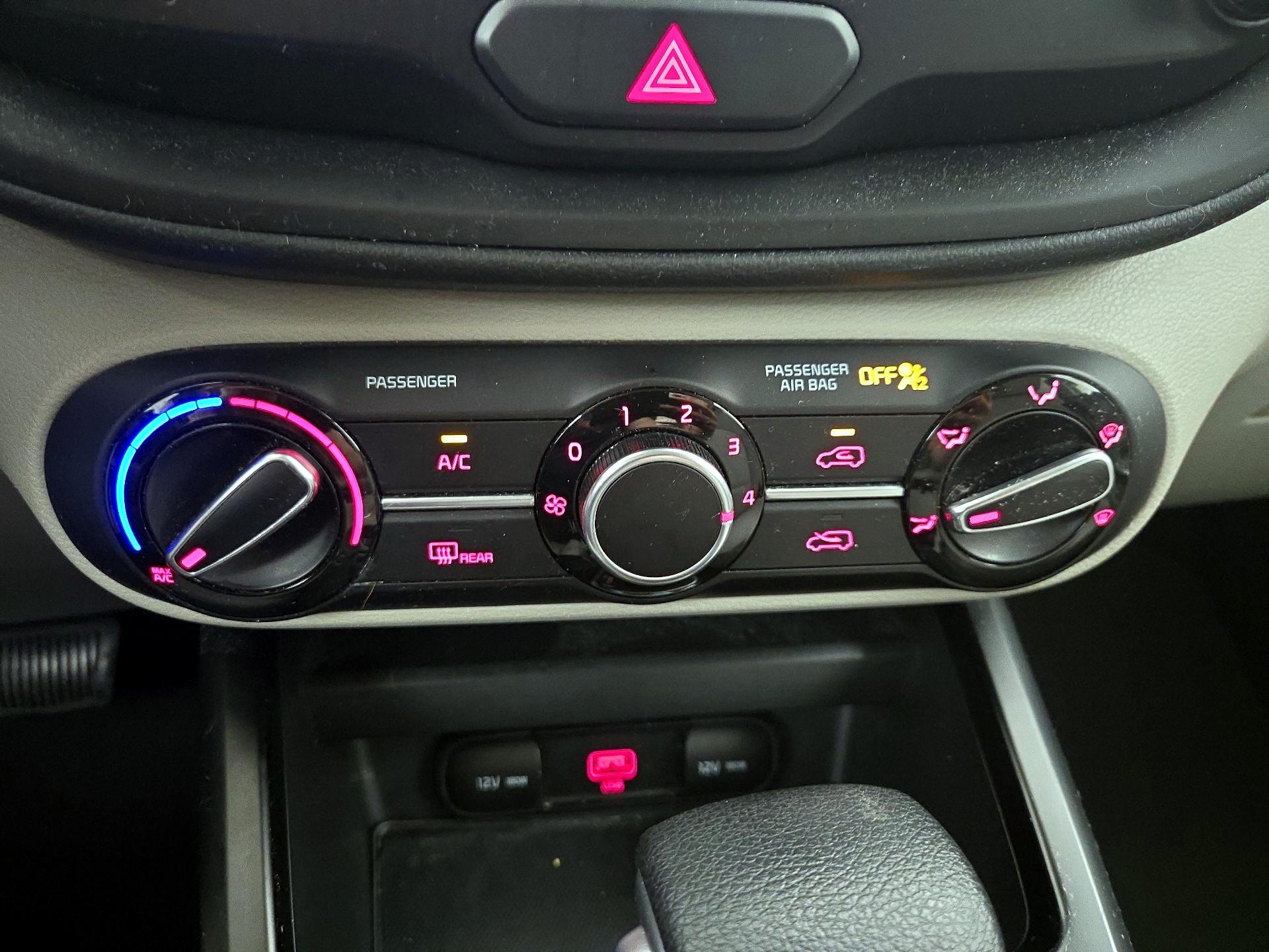 Thumbnail: 2020 Kia Soul - 16
