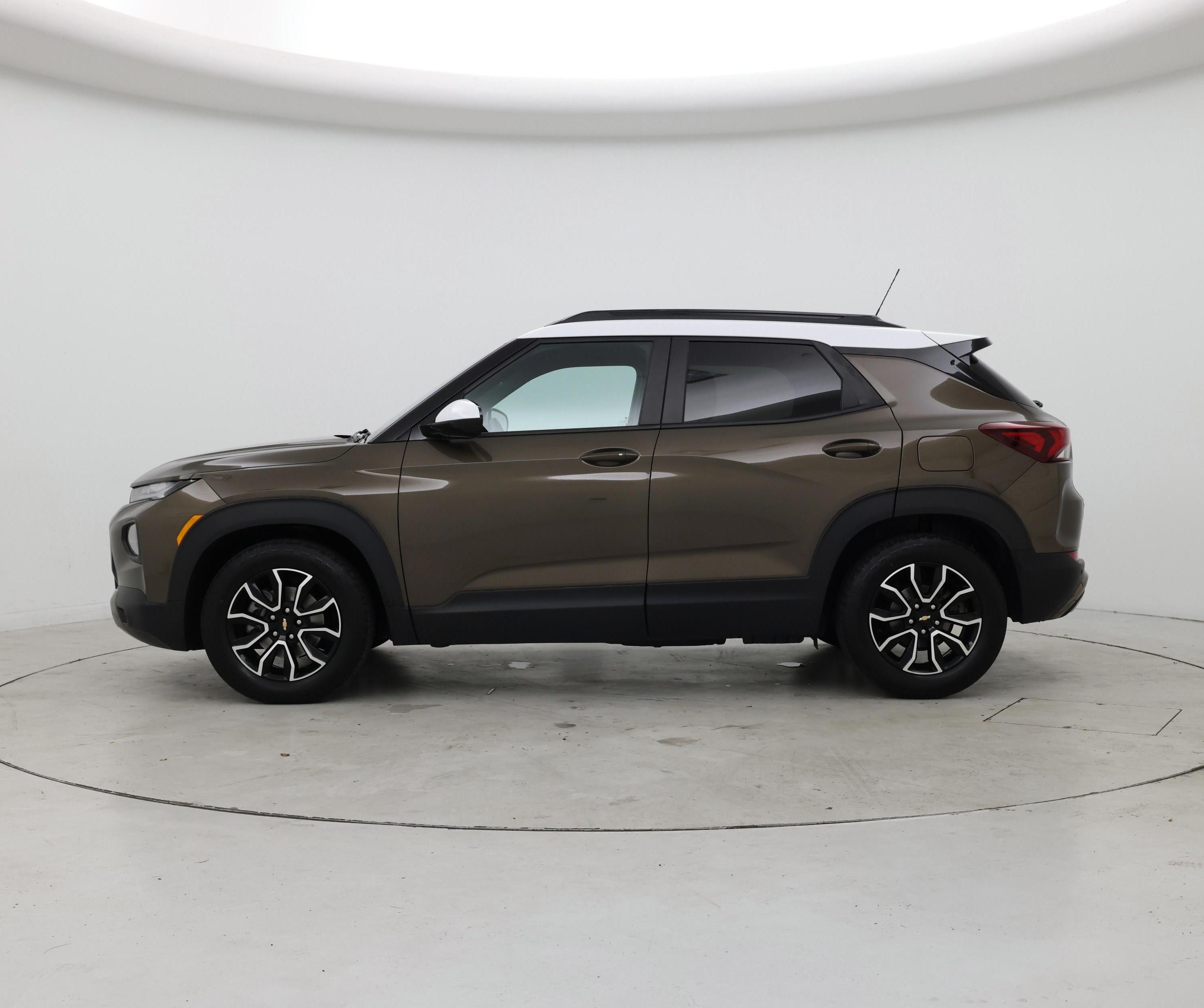 Thumbnail: 2022 Chevrolet TrailBlazer - 3