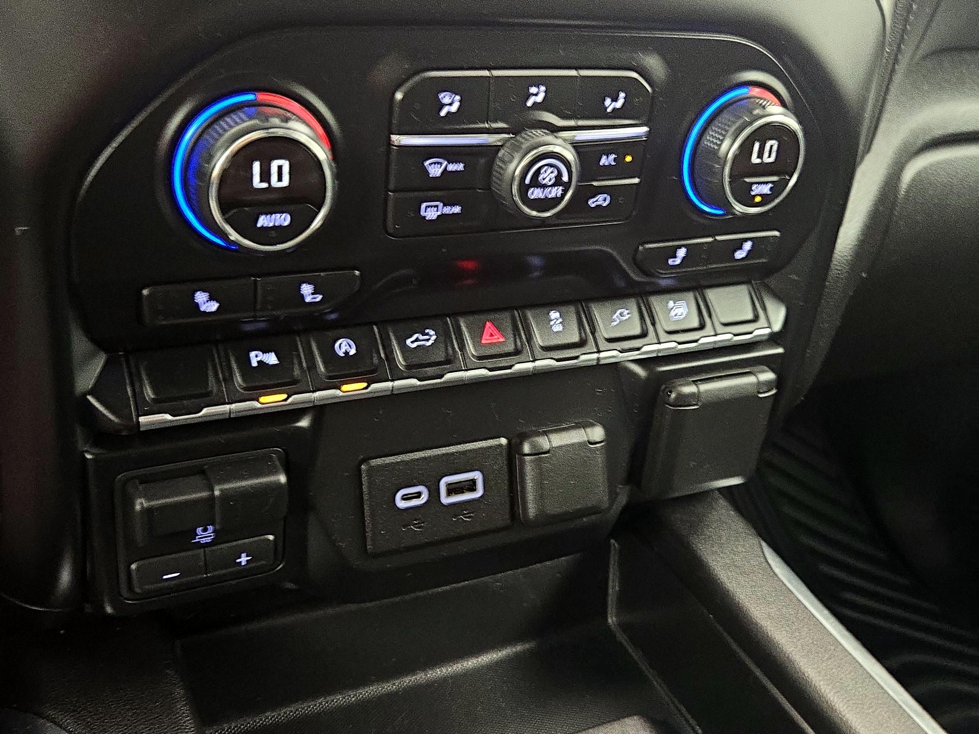 Thumbnail: 2019 Chevrolet Silverado 1500 - 16