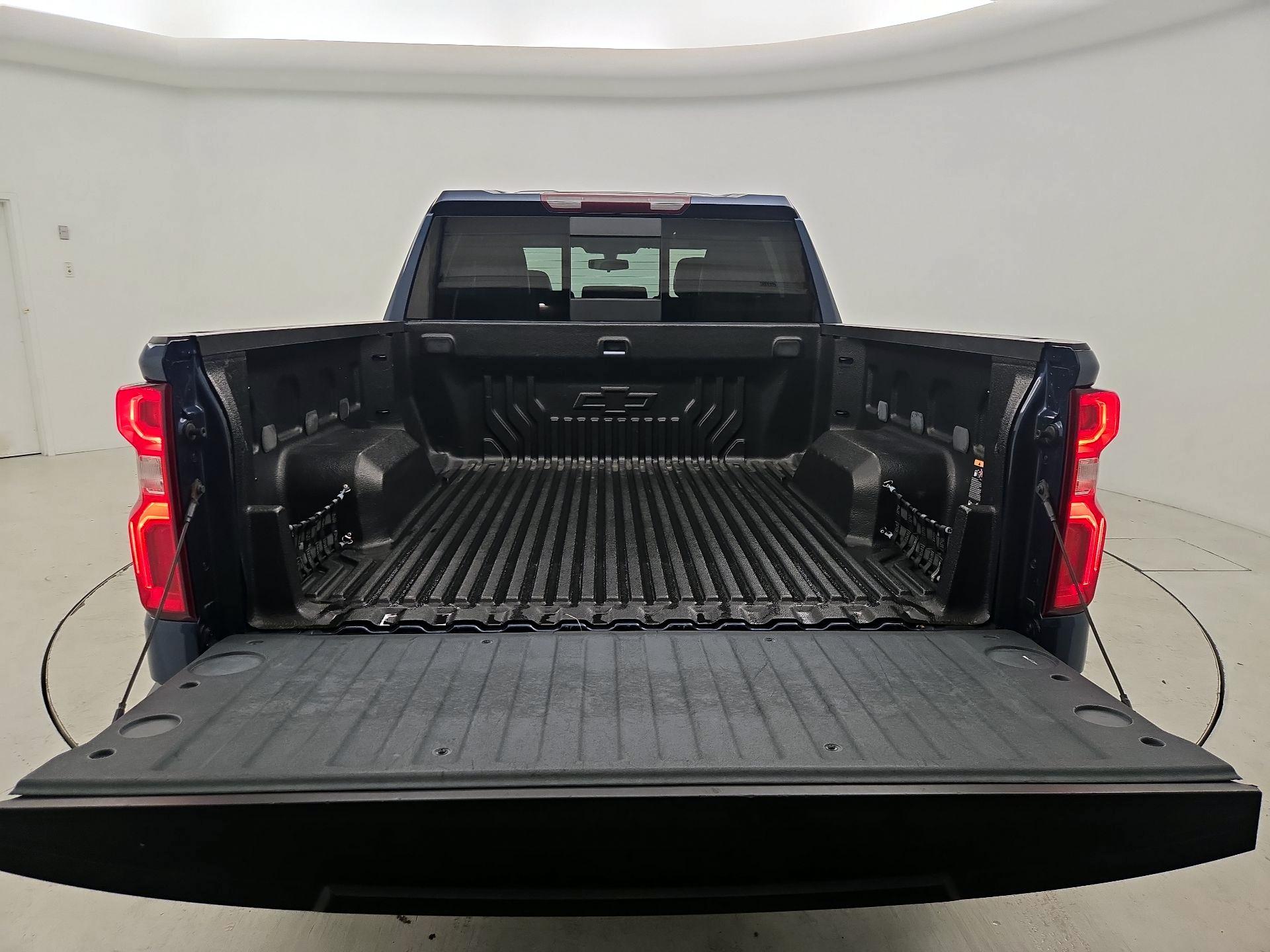 Thumbnail: 2019 Chevrolet Silverado 1500 - 20