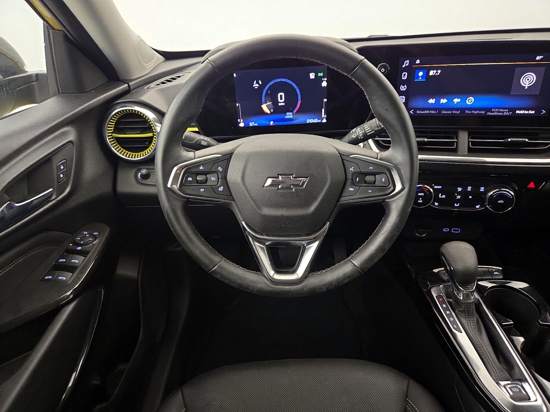 Thumbnail: 2024 Chevrolet Trax - 10