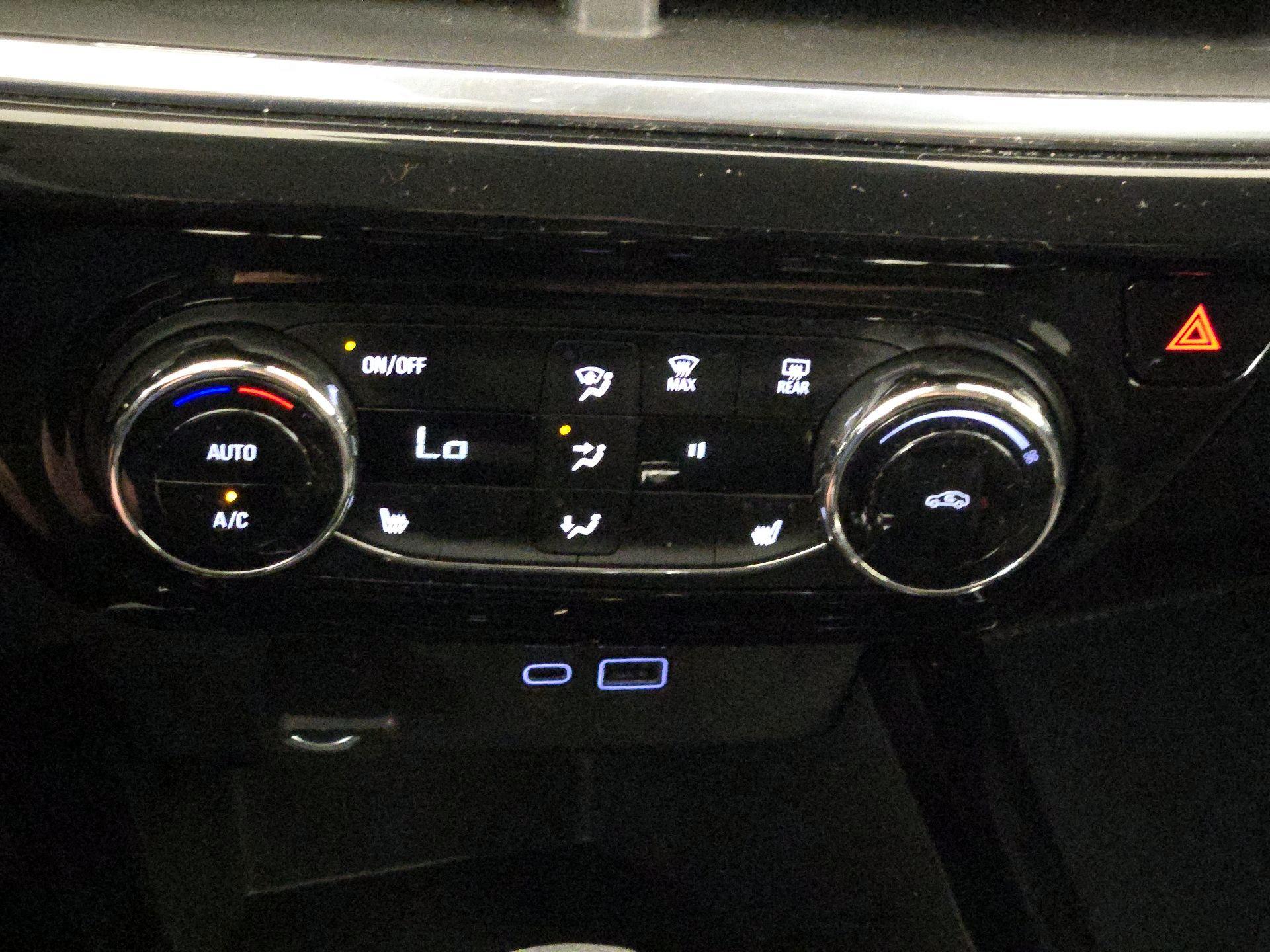 Thumbnail: 2024 Chevrolet Trax - 16
