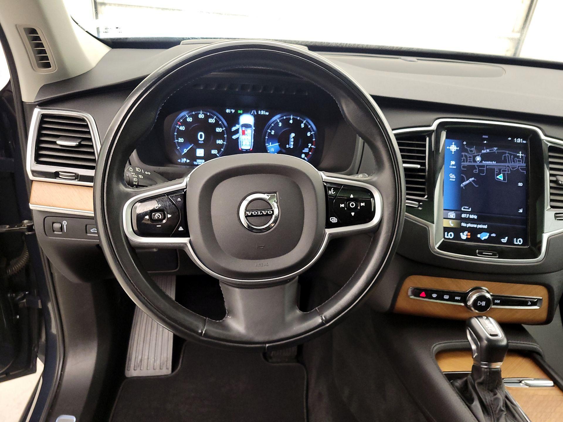 Thumbnail: 2022 Volvo XC90 - 10