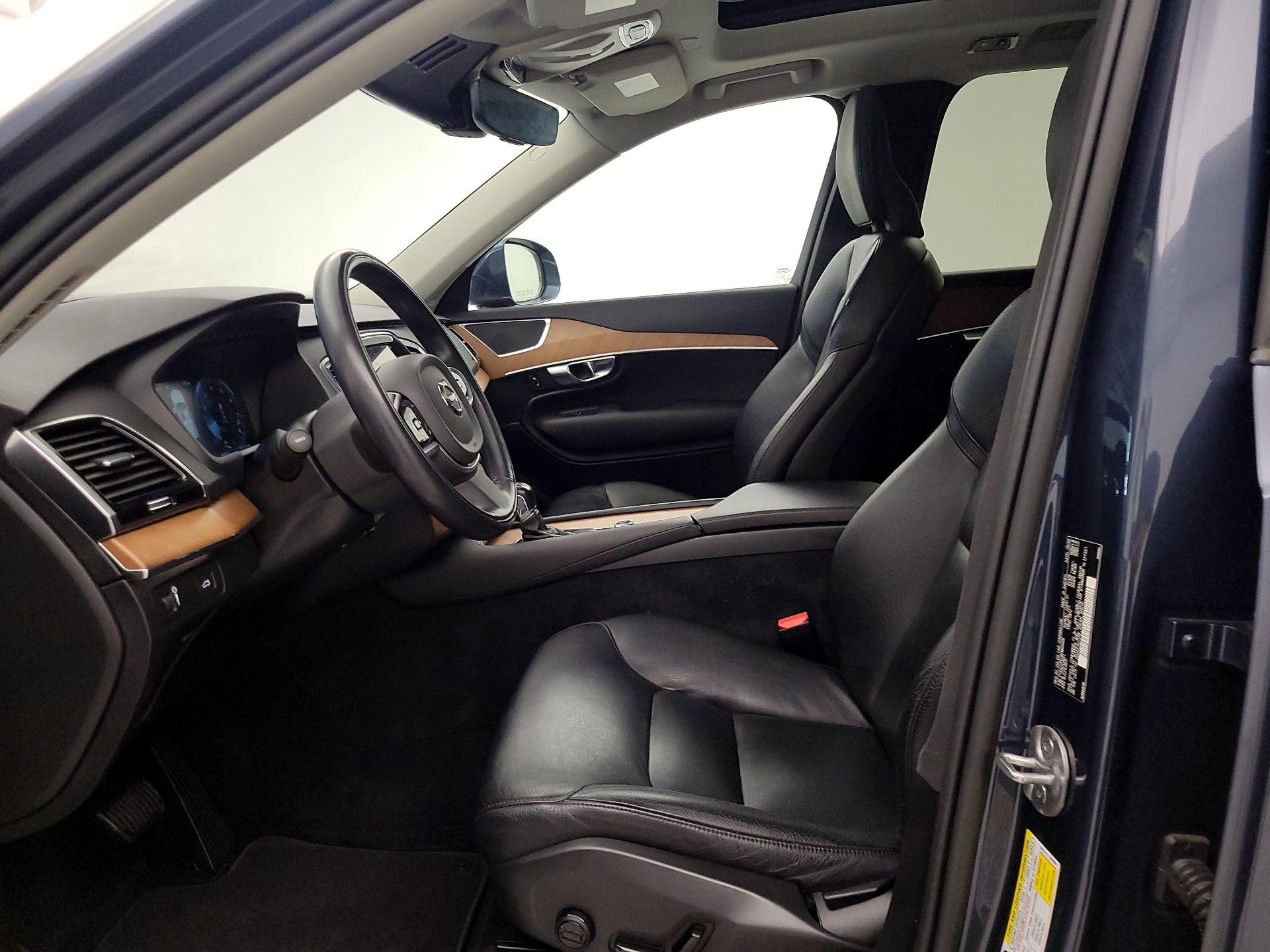 Thumbnail: 2022 Volvo XC90 - 11