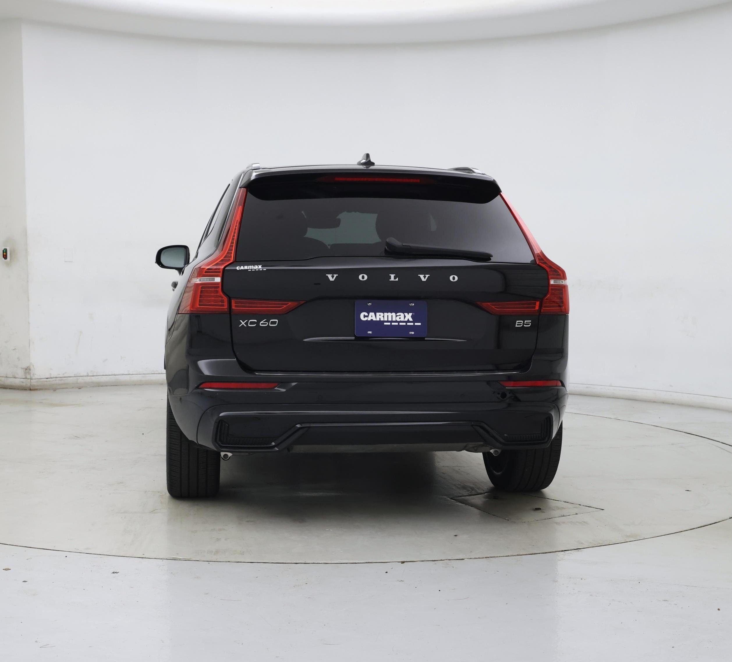 Thumbnail: 2023 Volvo XC60 - 6
