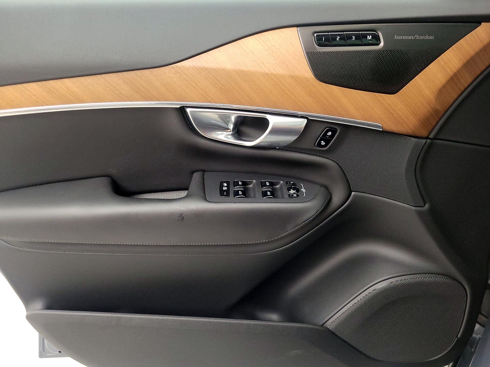 Thumbnail: 2023 Volvo XC90 - 12