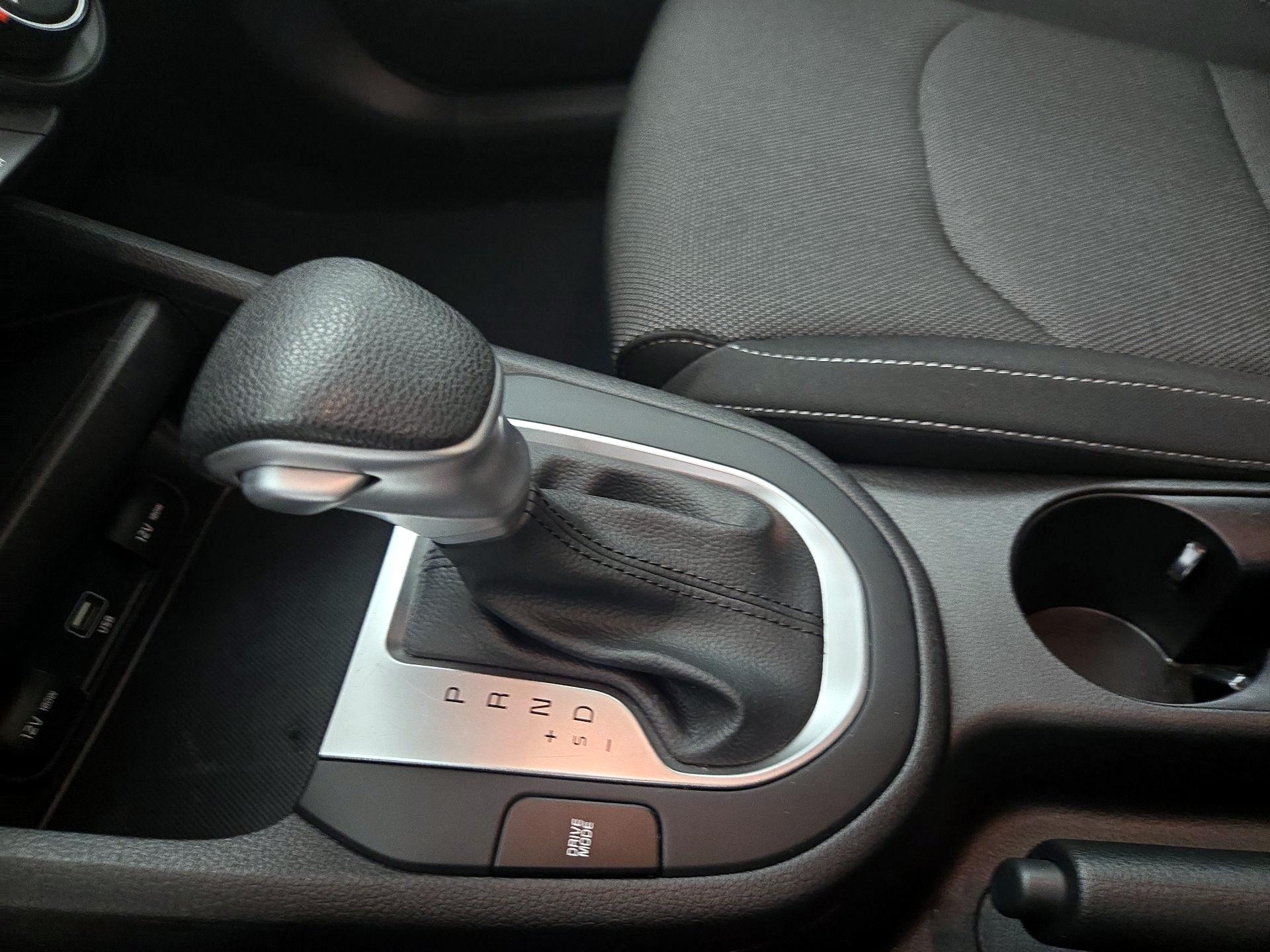 Thumbnail: 2023 Kia Forte - 17