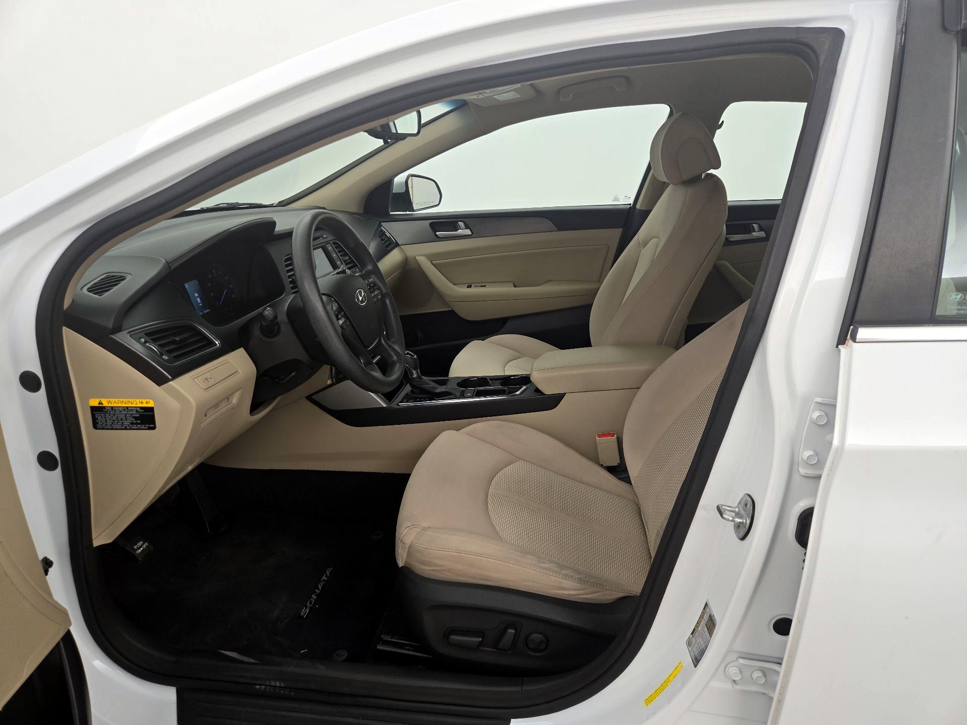 Thumbnail: 2015 Hyundai Sonata - 11