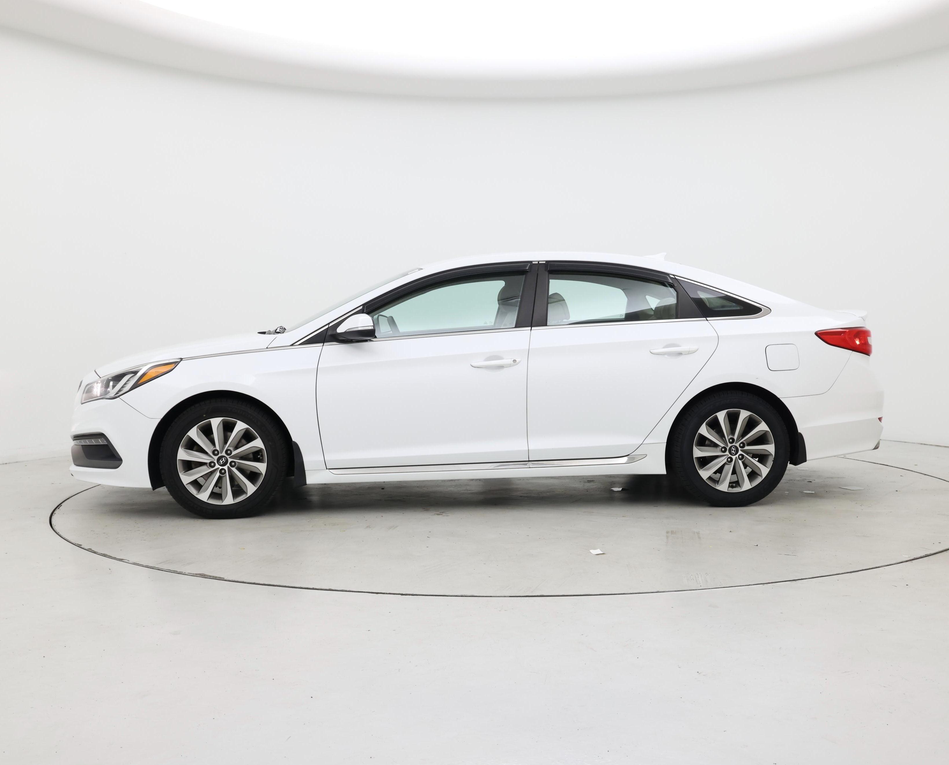 Thumbnail: 2015 Hyundai Sonata - 3