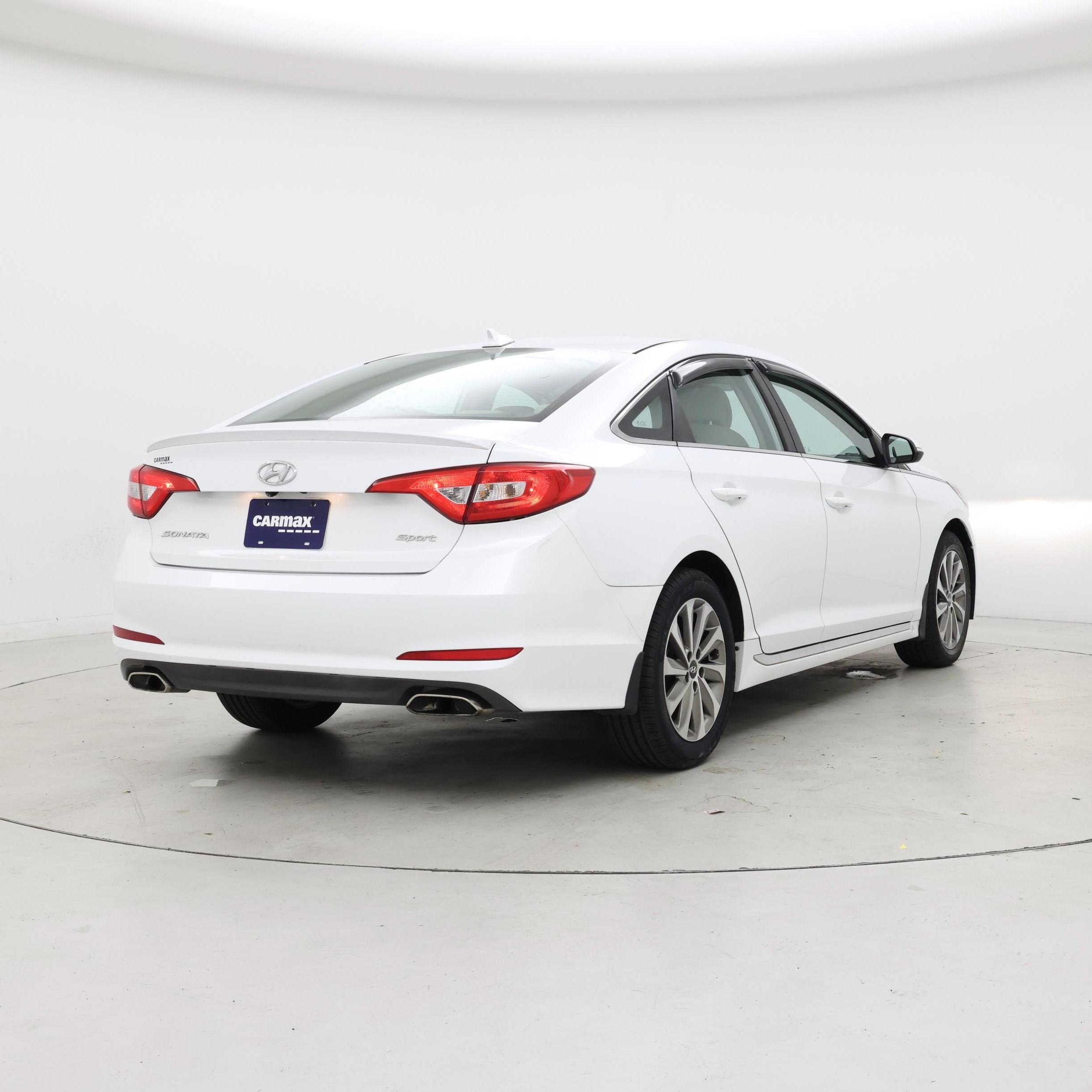 Thumbnail: 2015 Hyundai Sonata - 8