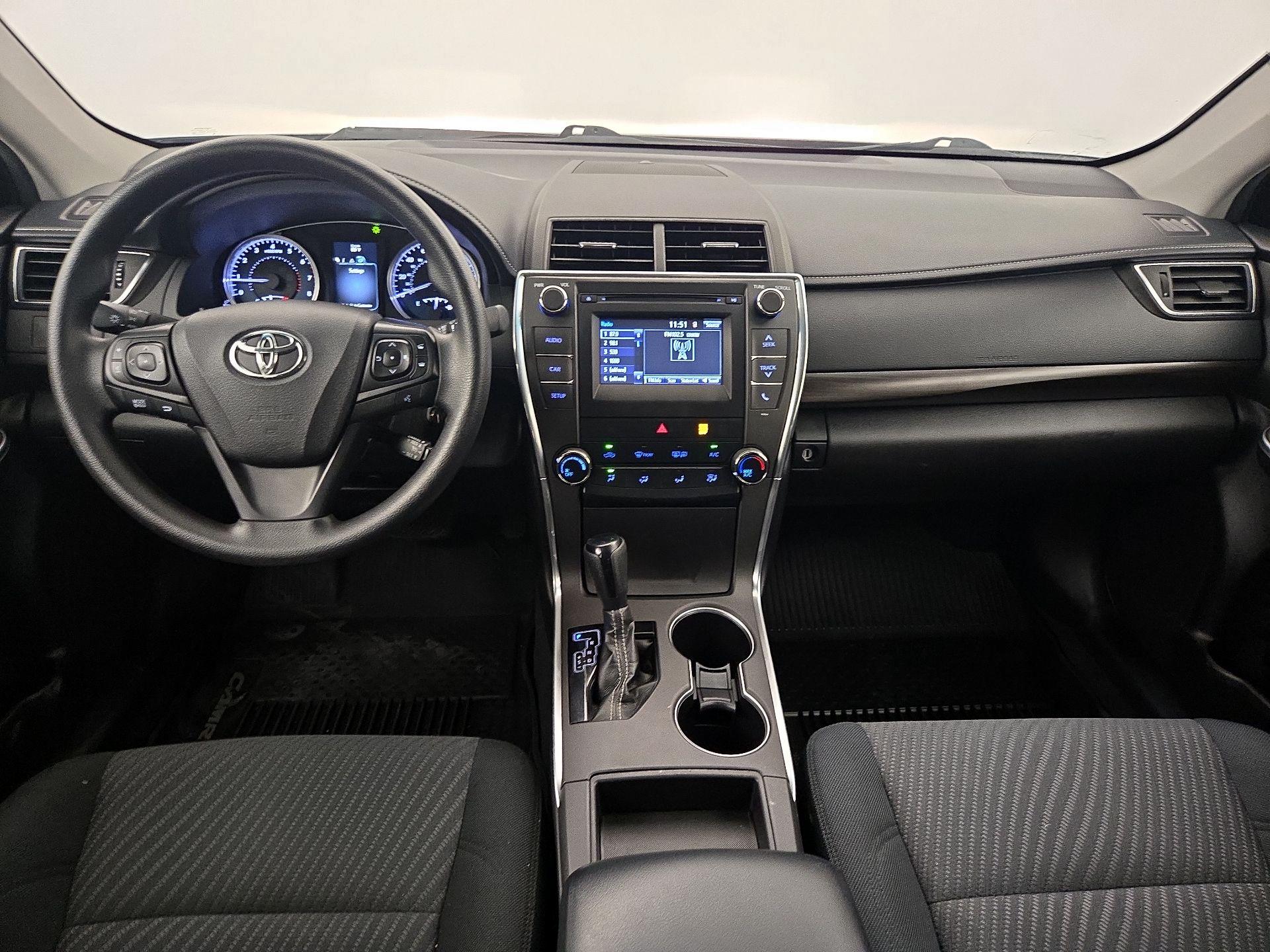 Thumbnail: 2017 Toyota Camry - 9