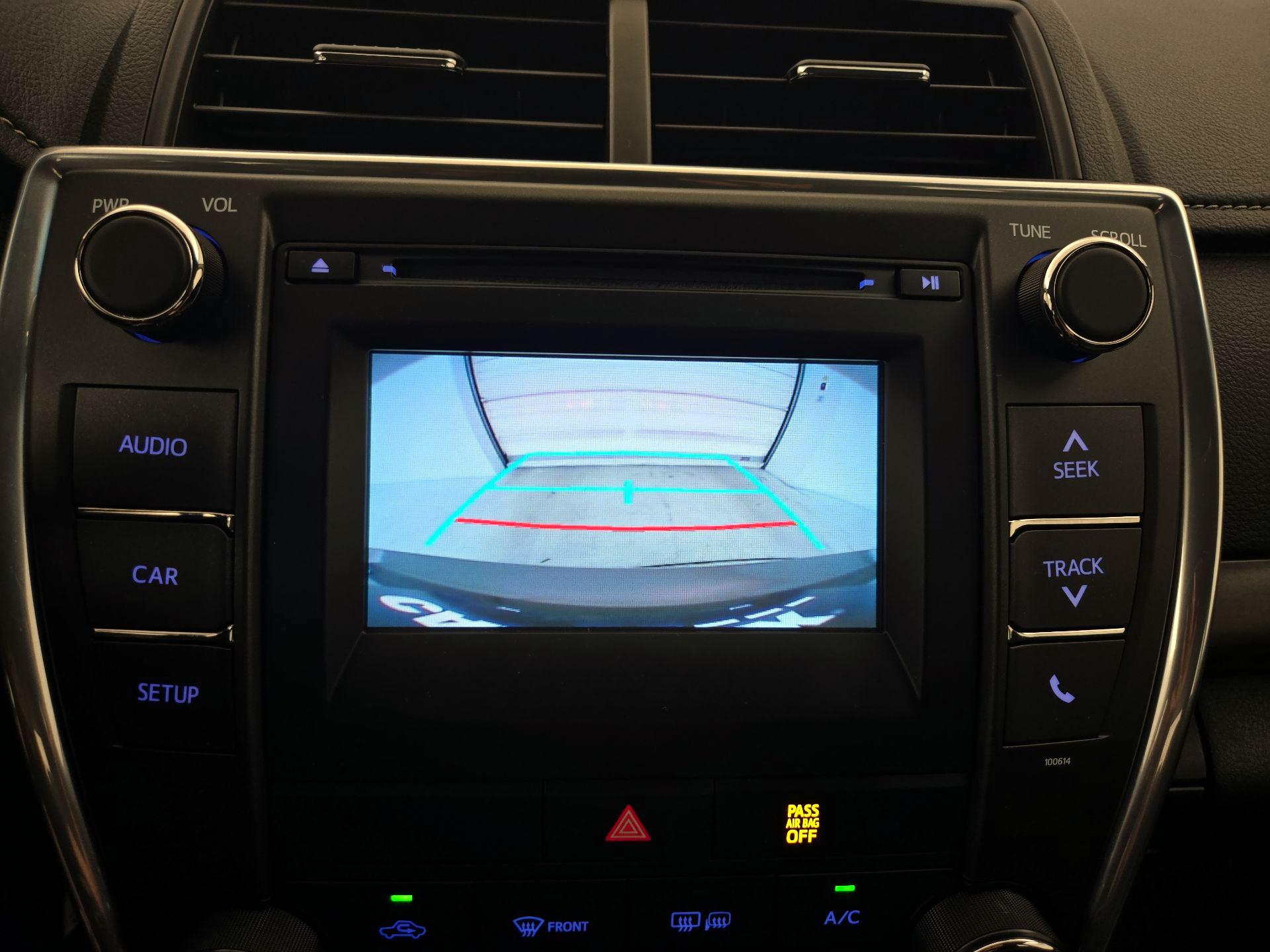 Thumbnail: 2017 Toyota Camry - 14