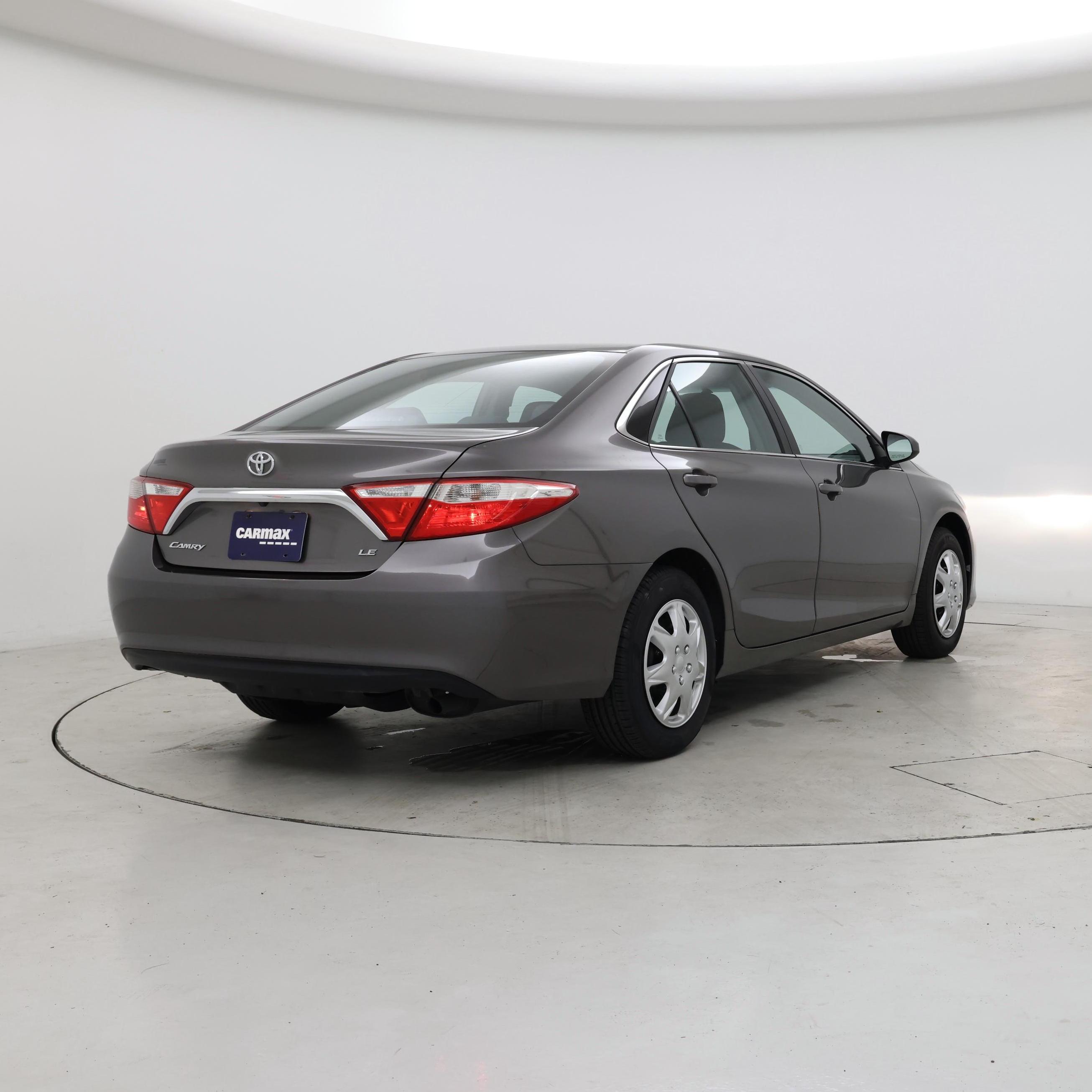 Thumbnail: 2017 Toyota Camry - 8