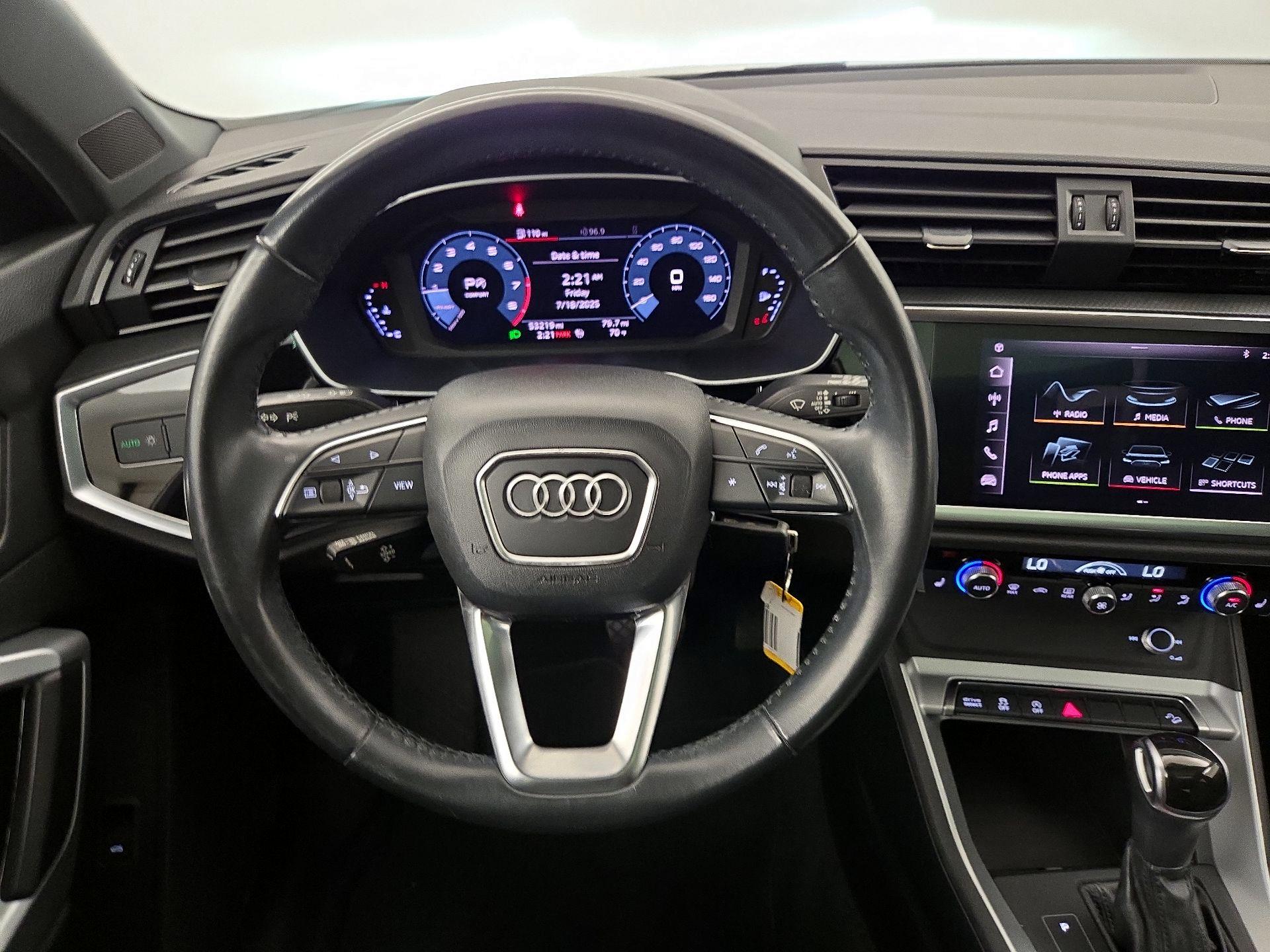 Thumbnail: 2020 Audi Q3 - 10
