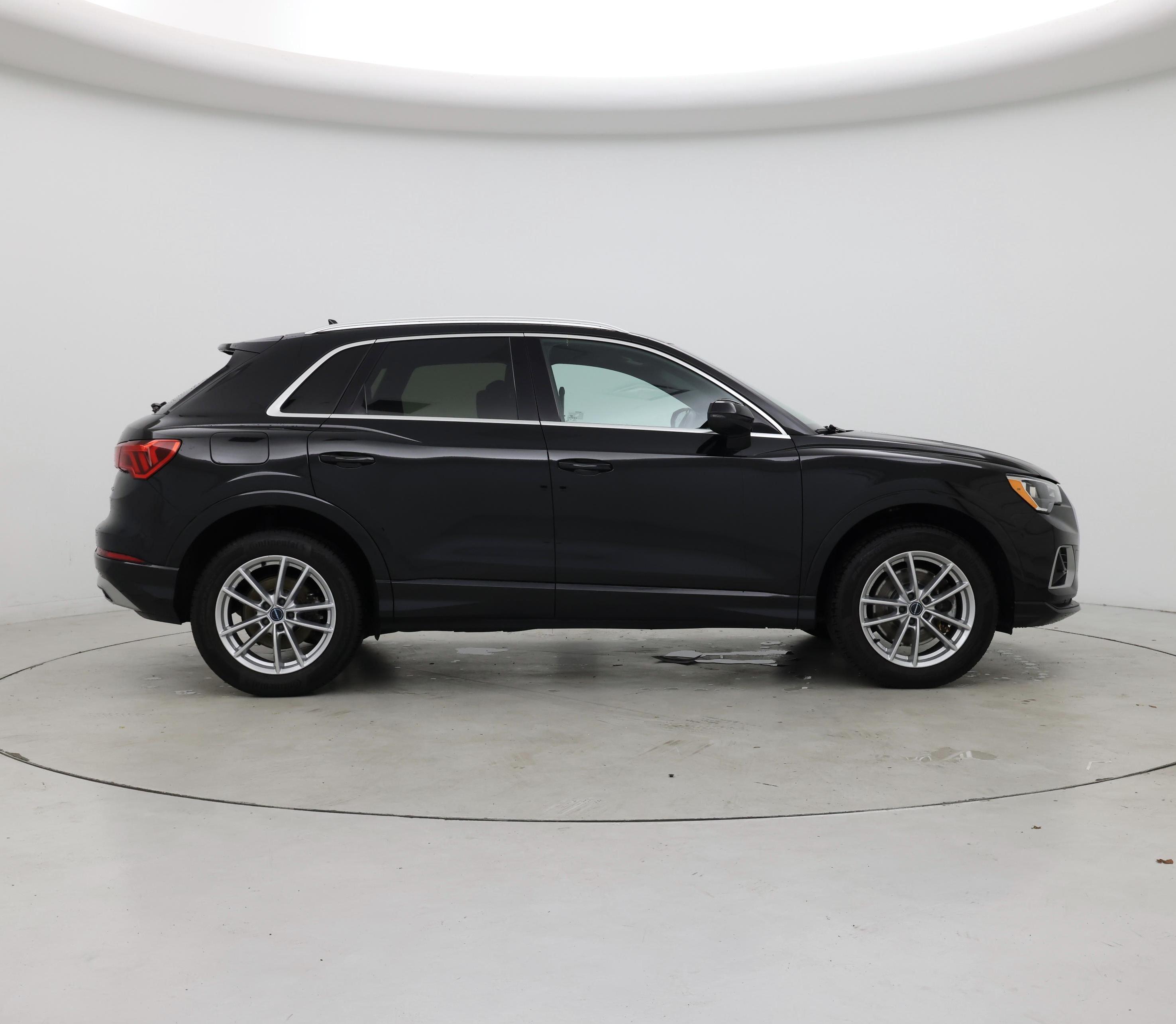 Thumbnail: 2020 Audi Q3 - 7