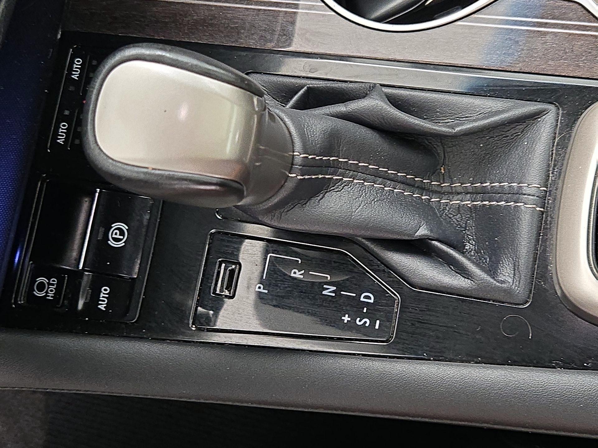 Thumbnail: 2016 Lexus RX - 18