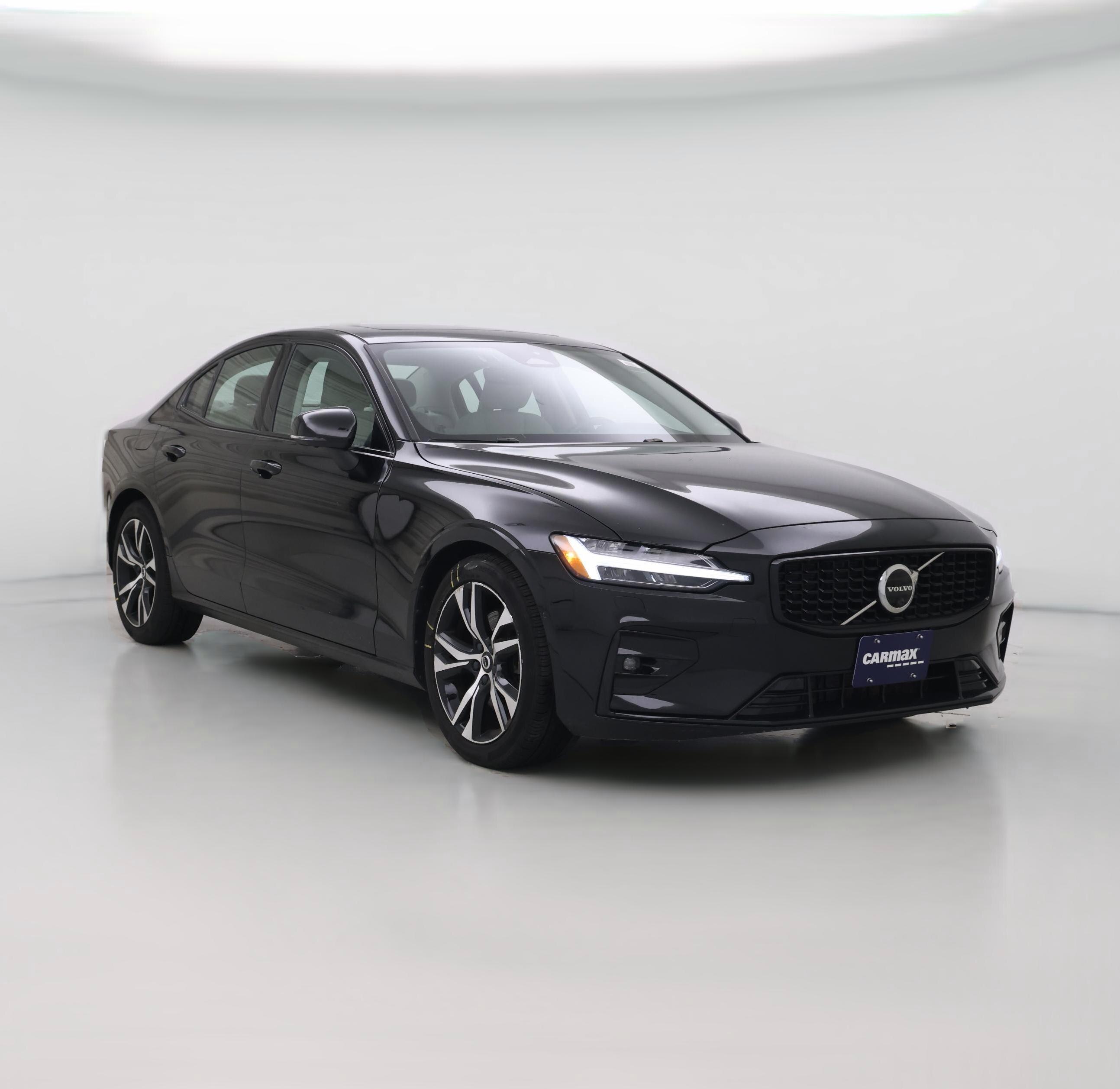 Thumbnail: 2023 Volvo S60 - 1