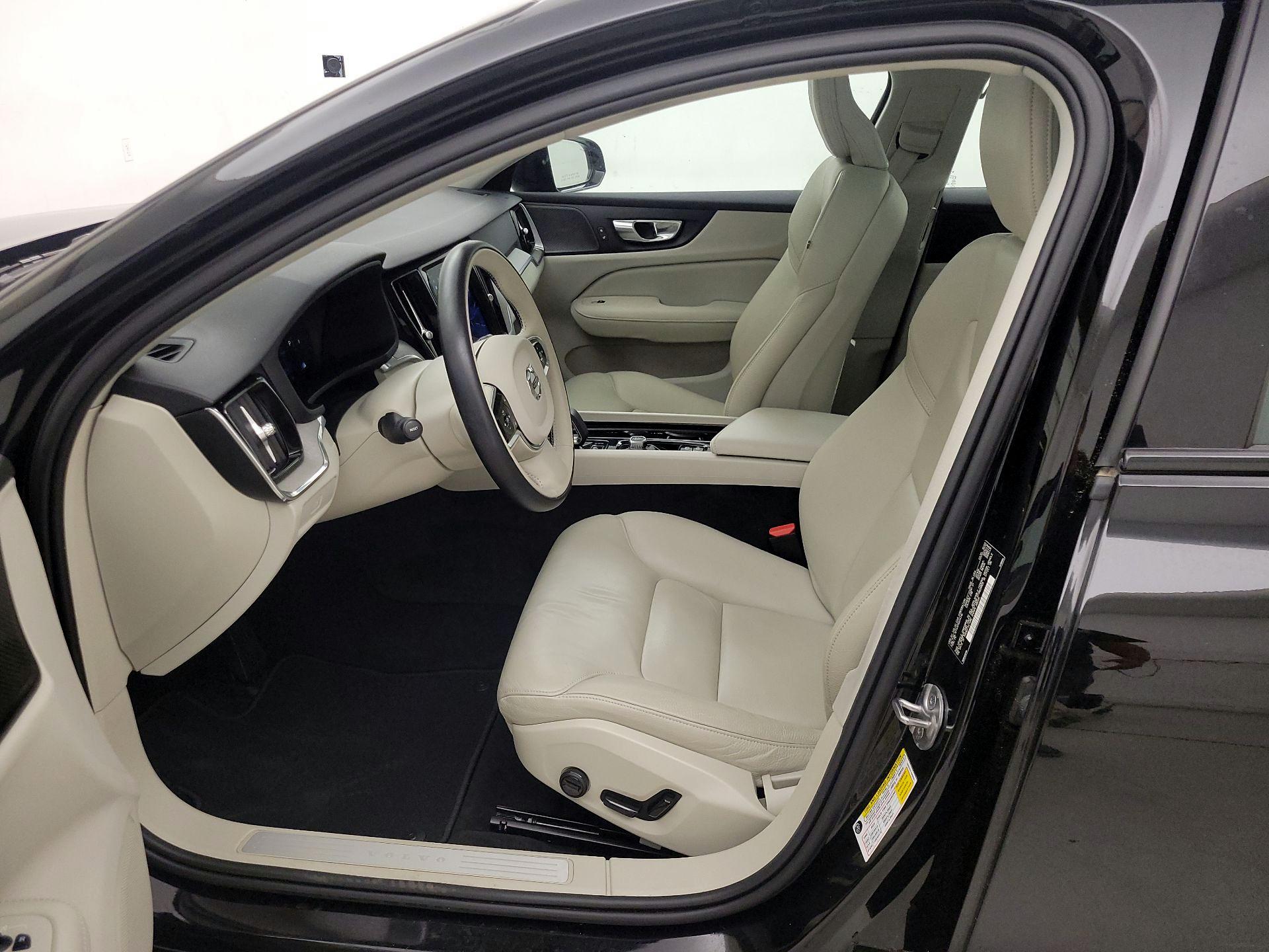 Thumbnail: 2023 Volvo S60 - 11