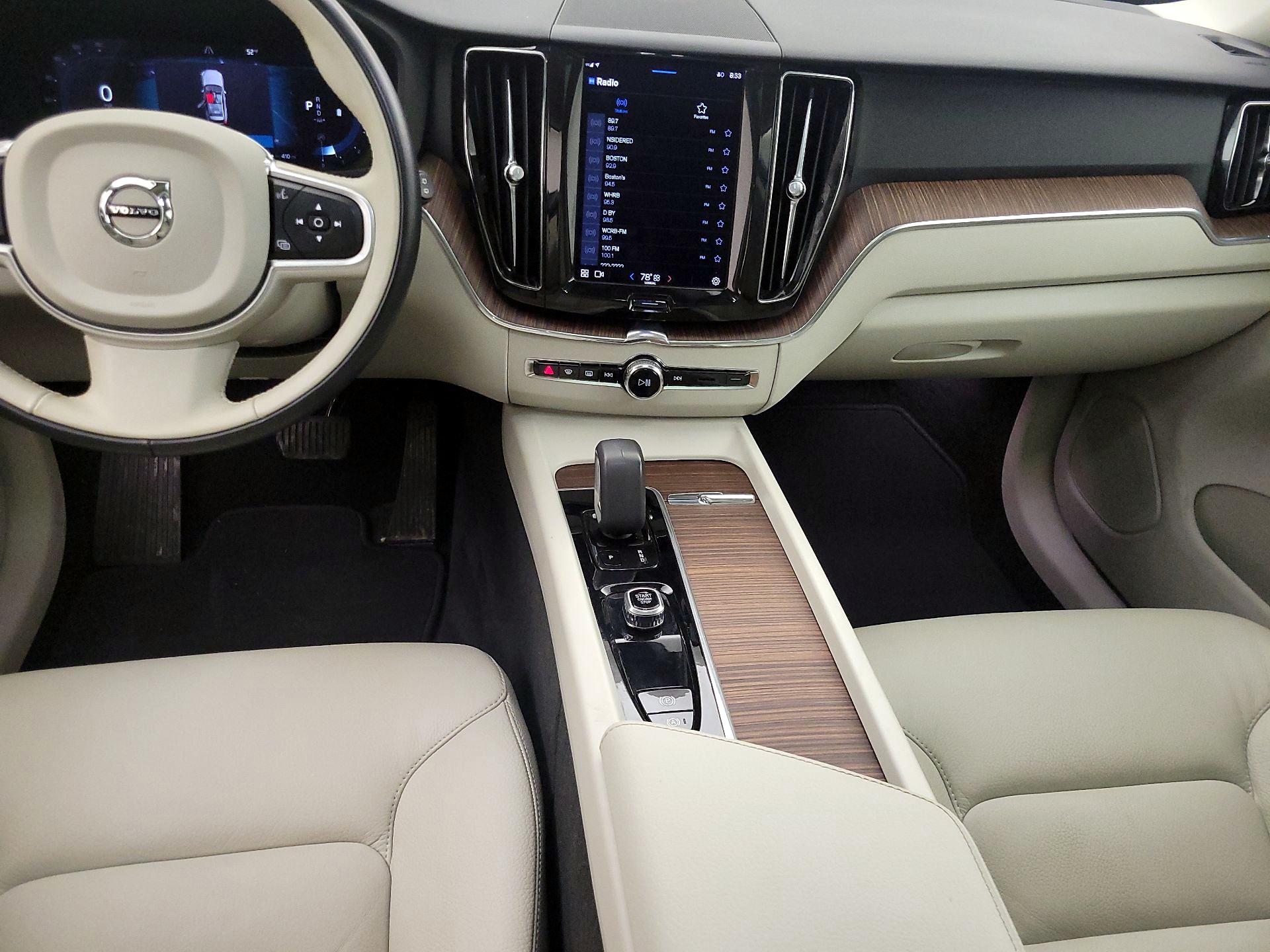 Thumbnail: 2022 Volvo XC60 - 9