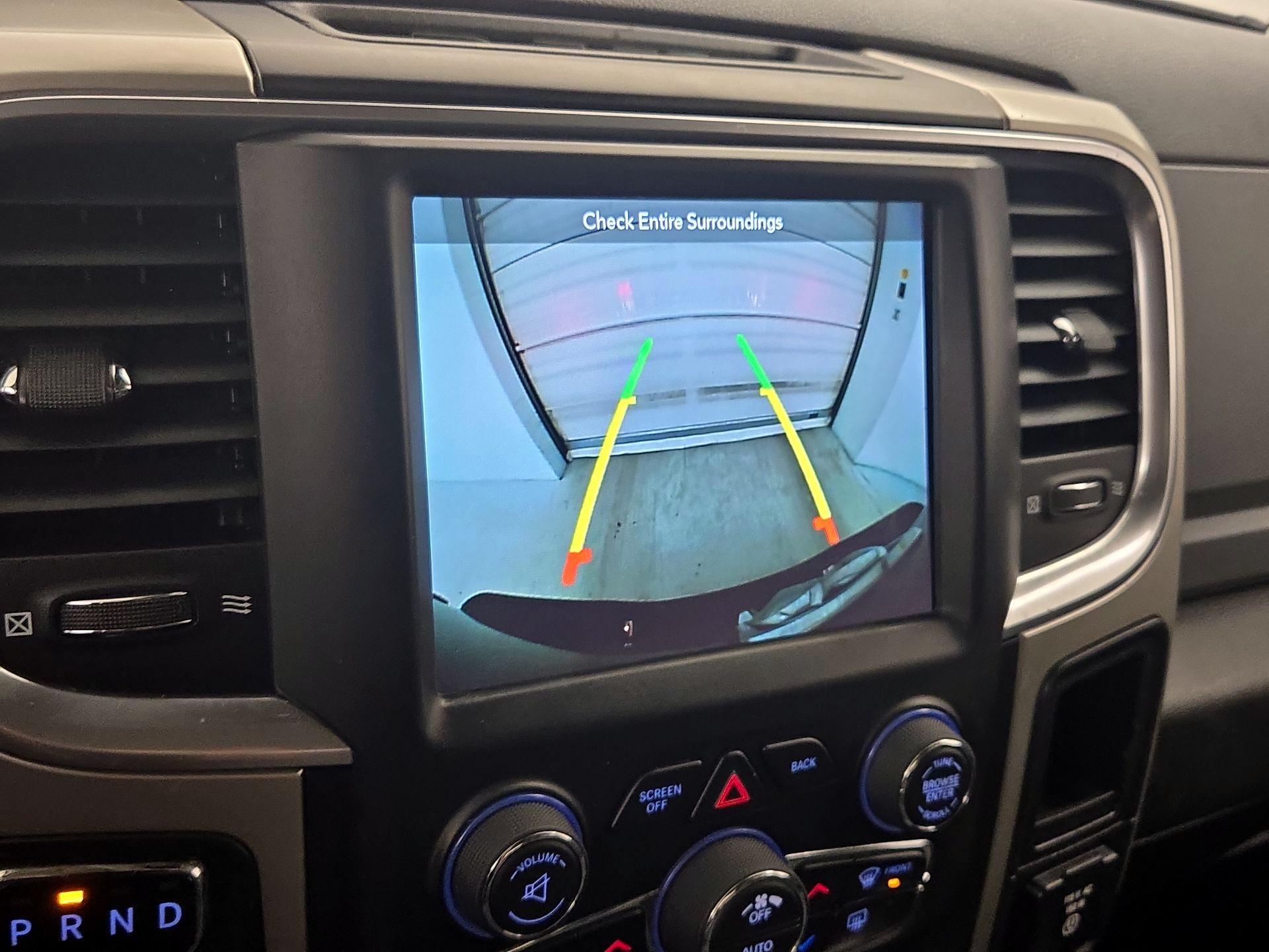 Thumbnail: 2019 RAM 1500 Classic - 14